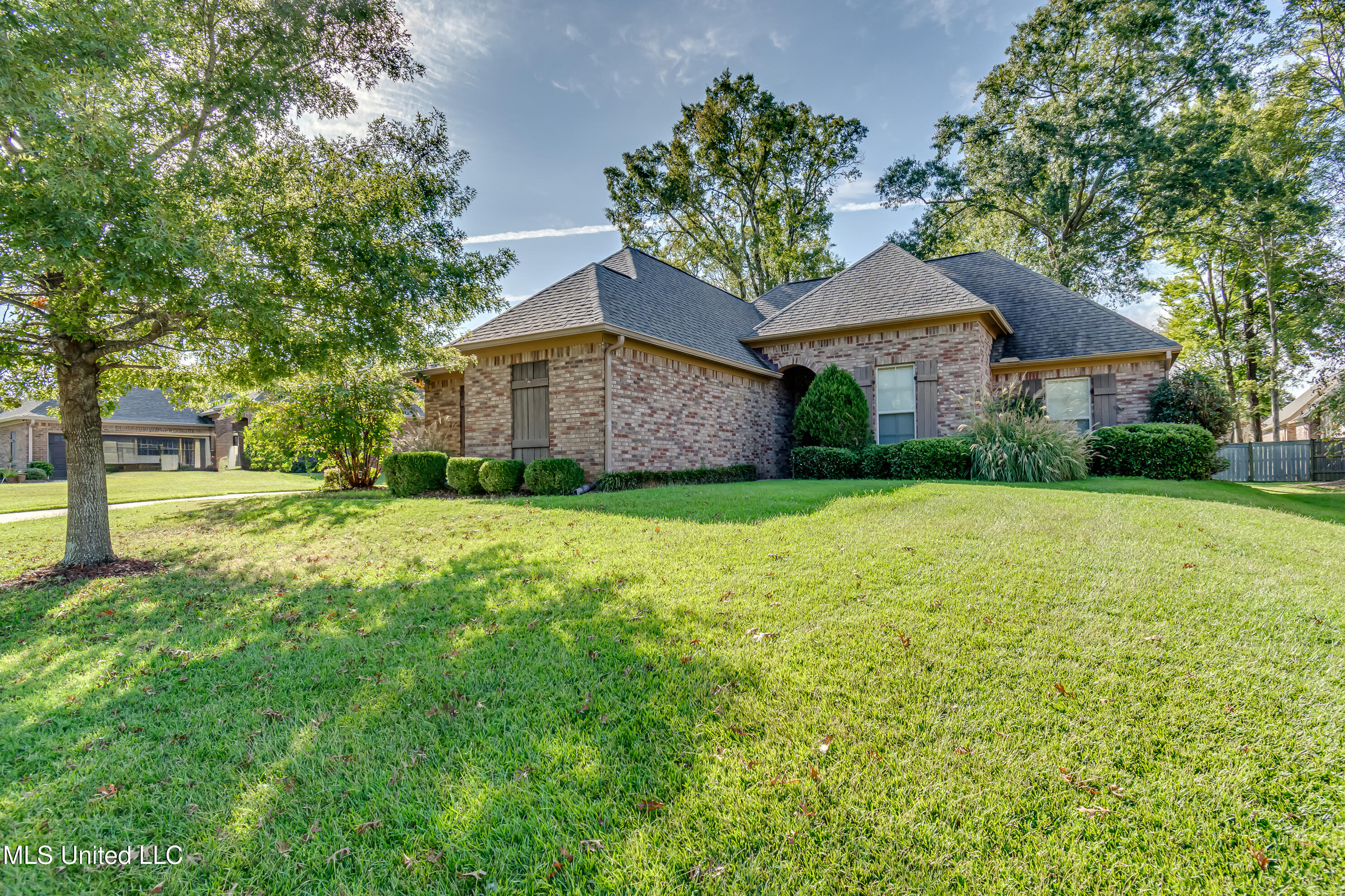 111 Bridge Park Circle Property Photo 1