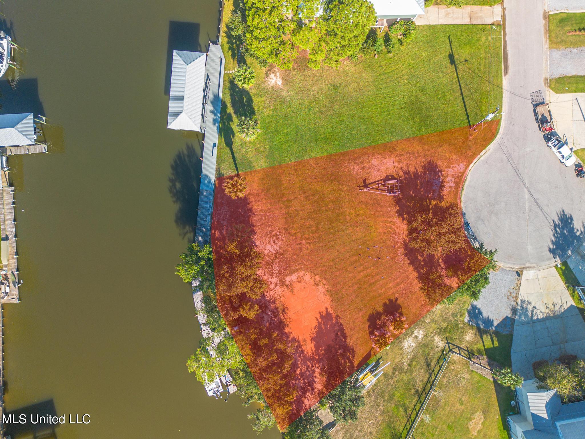 Golf View Drive Property Photo 10