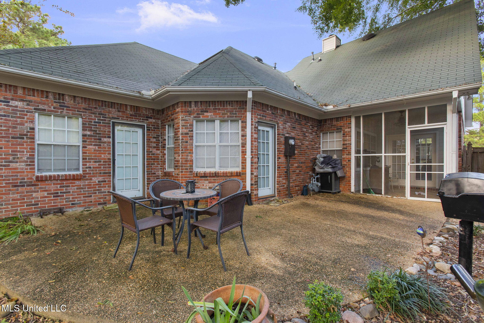 243 Bayview Drive Property Photo 7