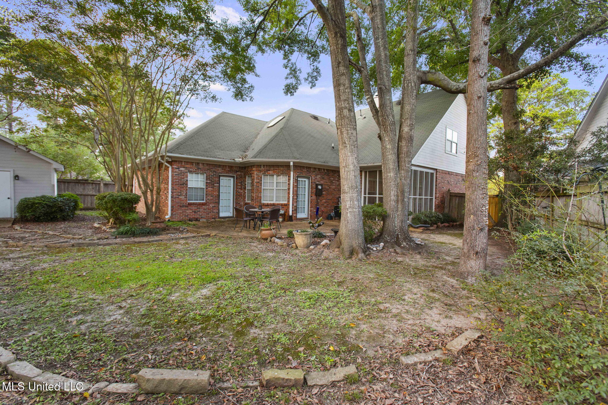 243 Bayview Drive Property Photo 8