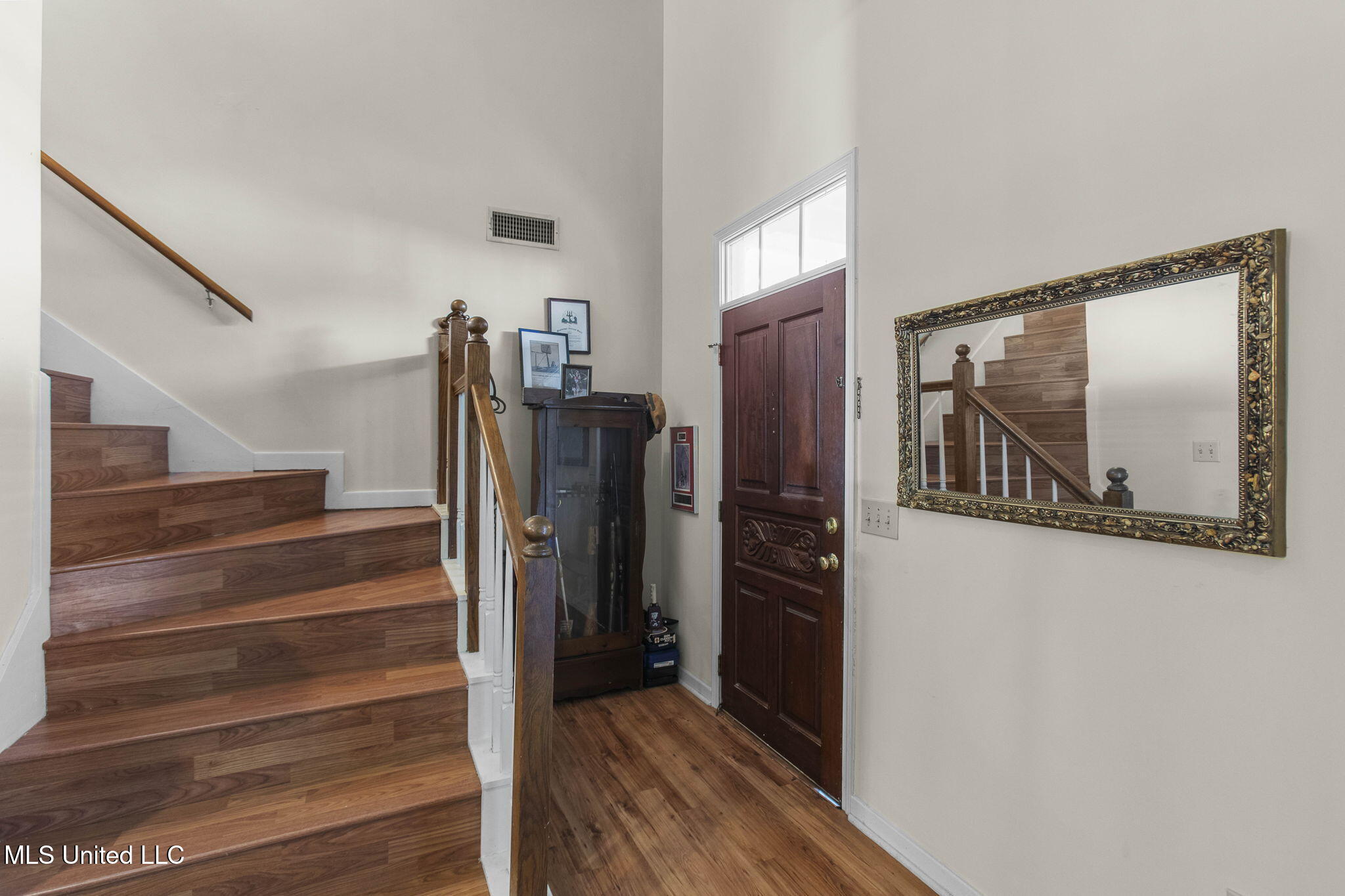 243 Bayview Drive Property Photo 13