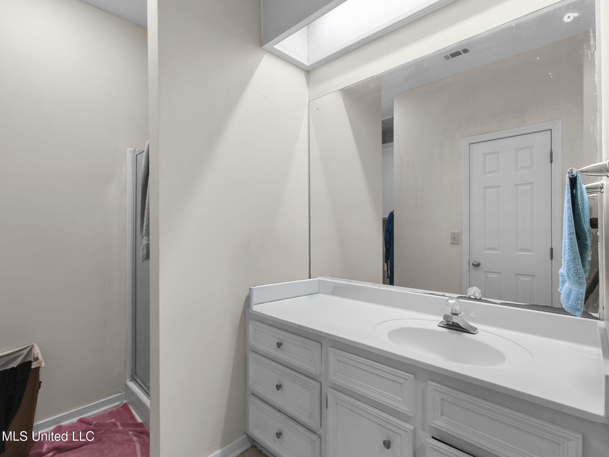 243 Bayview Drive Property Photo 22