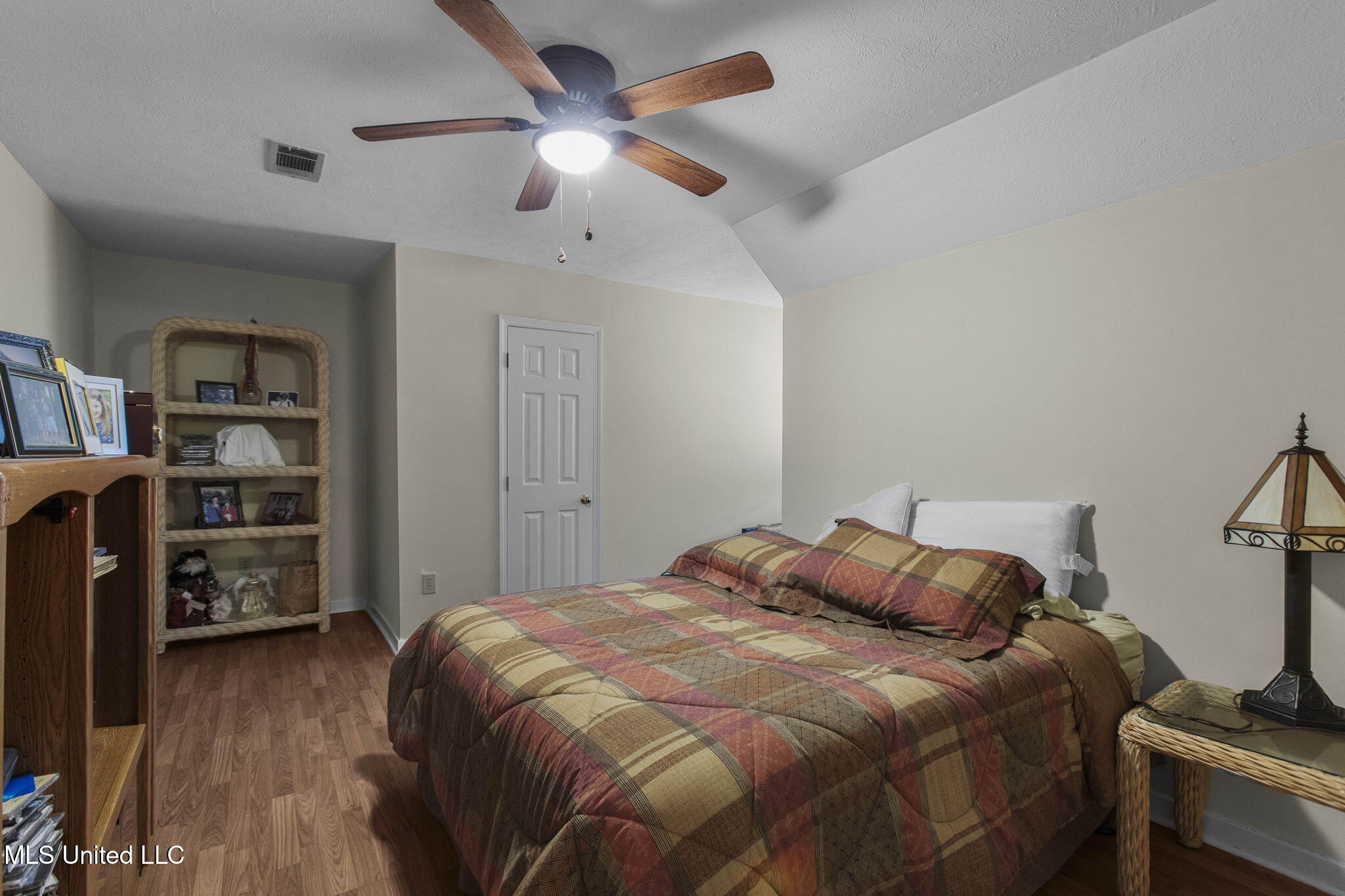 243 Bayview Drive Property Photo 27