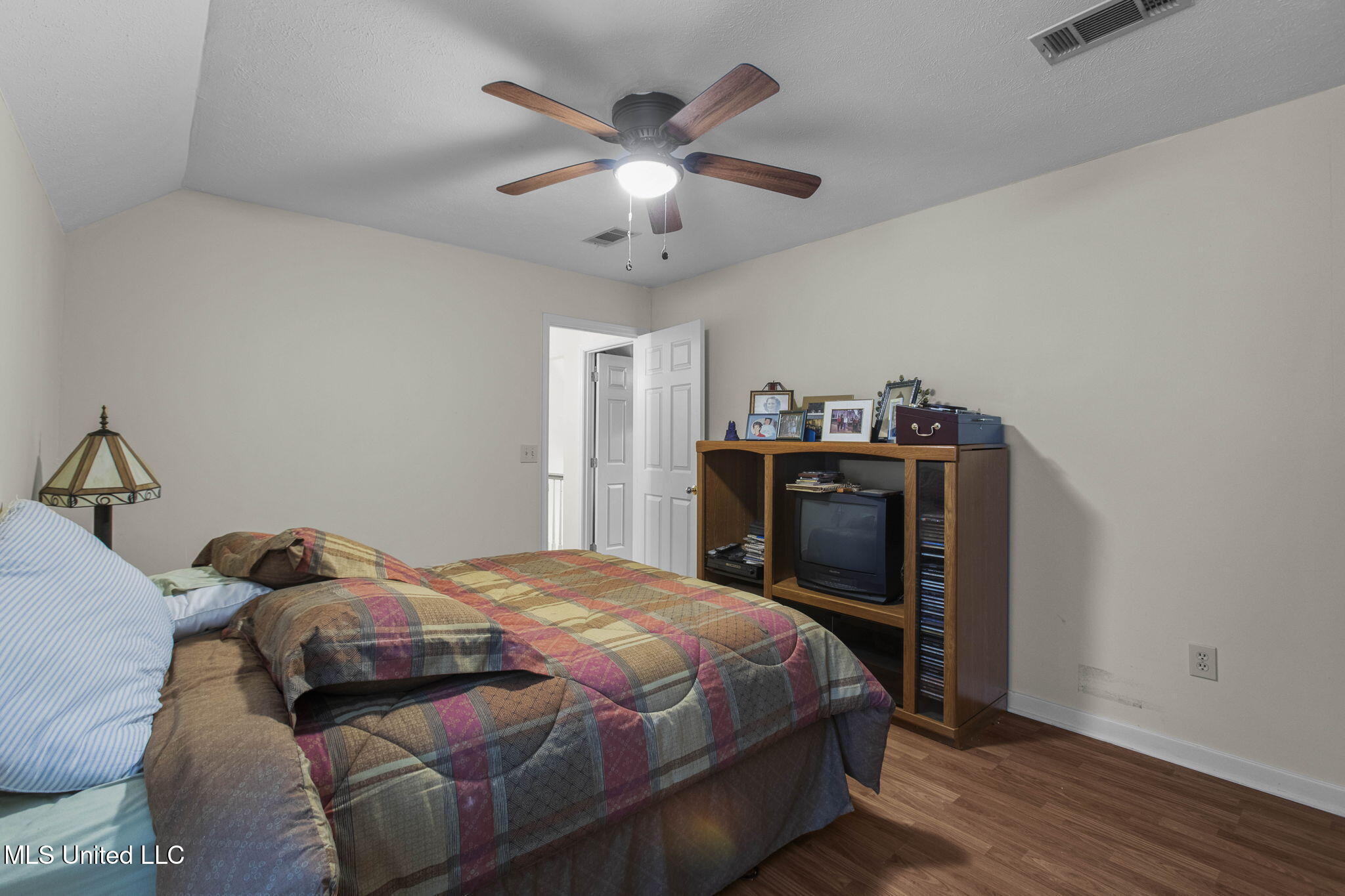 243 Bayview Drive Property Photo 29