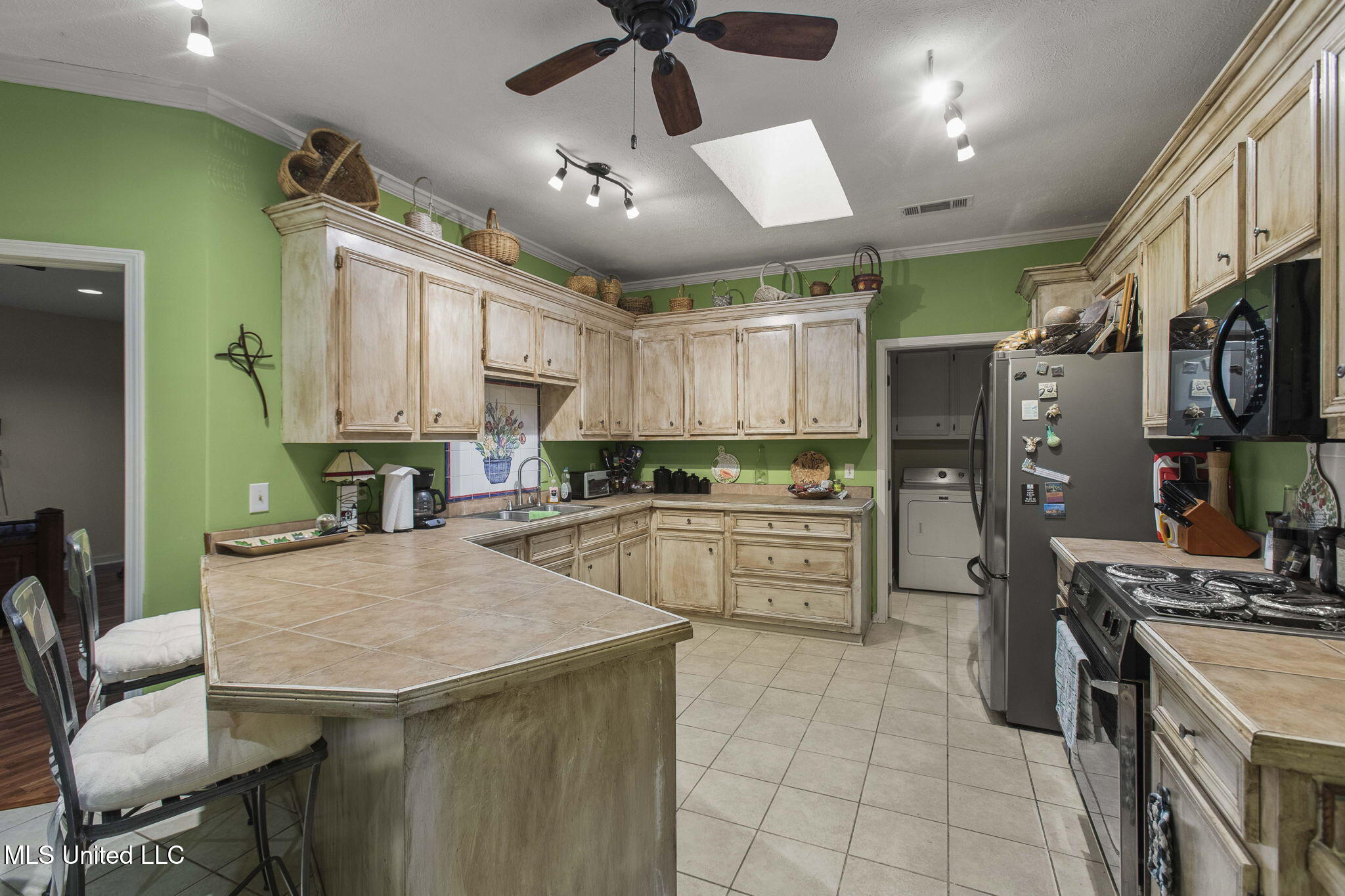 243 Bayview Drive Property Photo 33