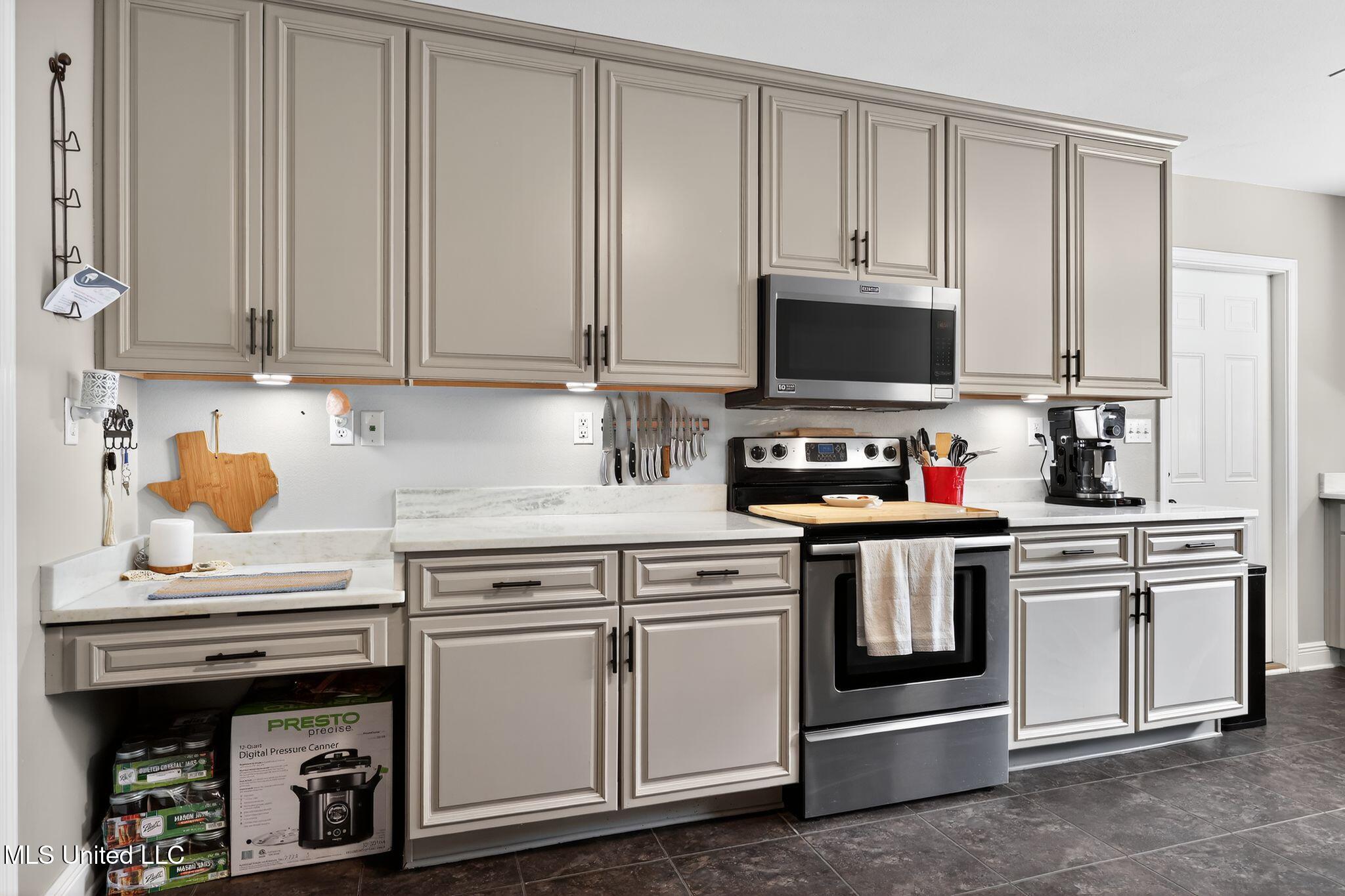 125 Brackish Place Property Photo 11