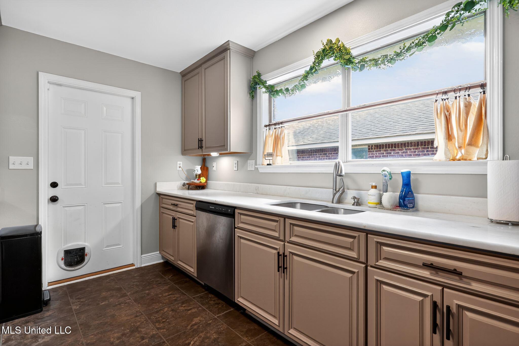 125 Brackish Place Property Photo 13