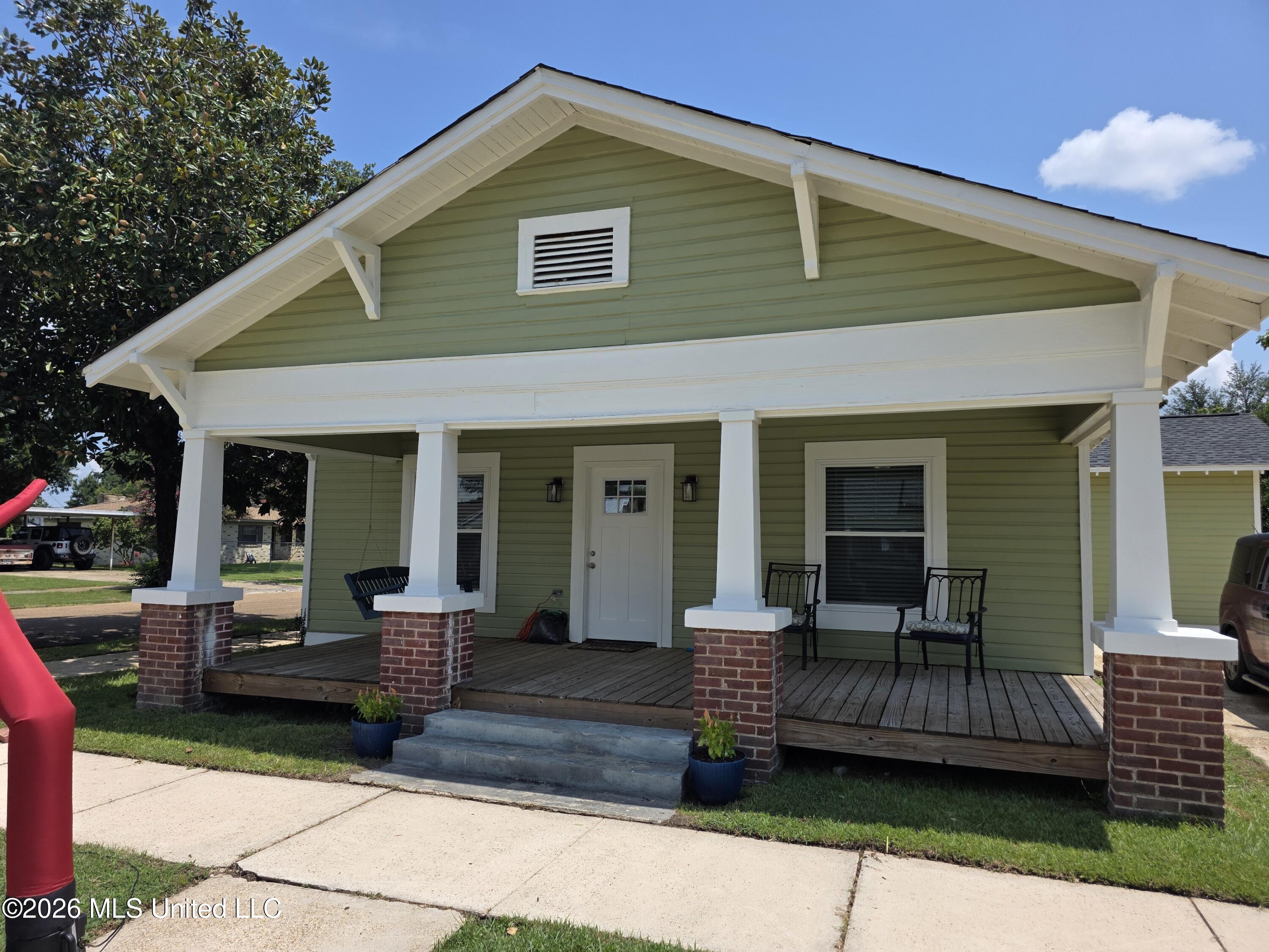 512 N 5th Street