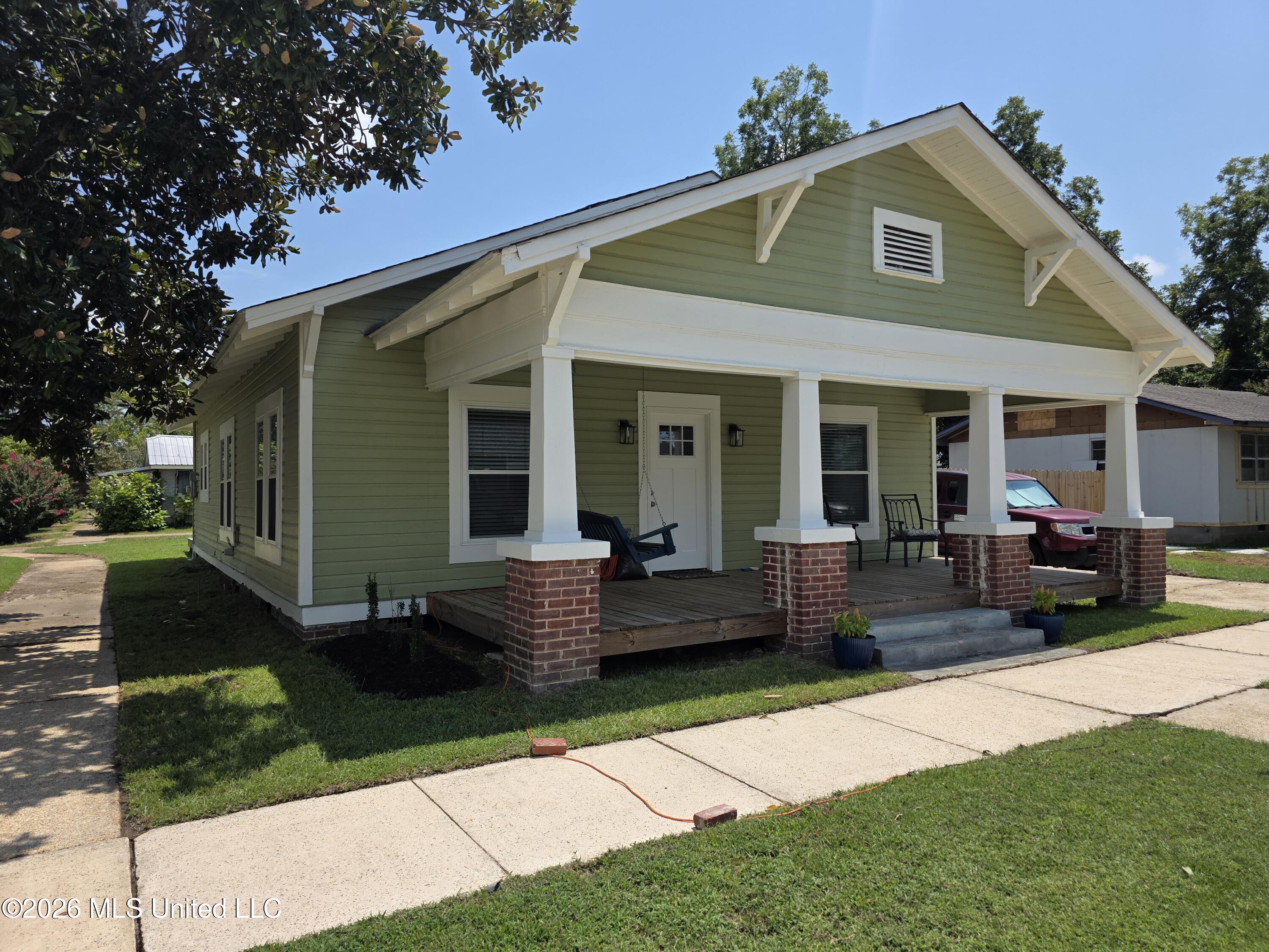 512 N 5th Street Property Photo 8