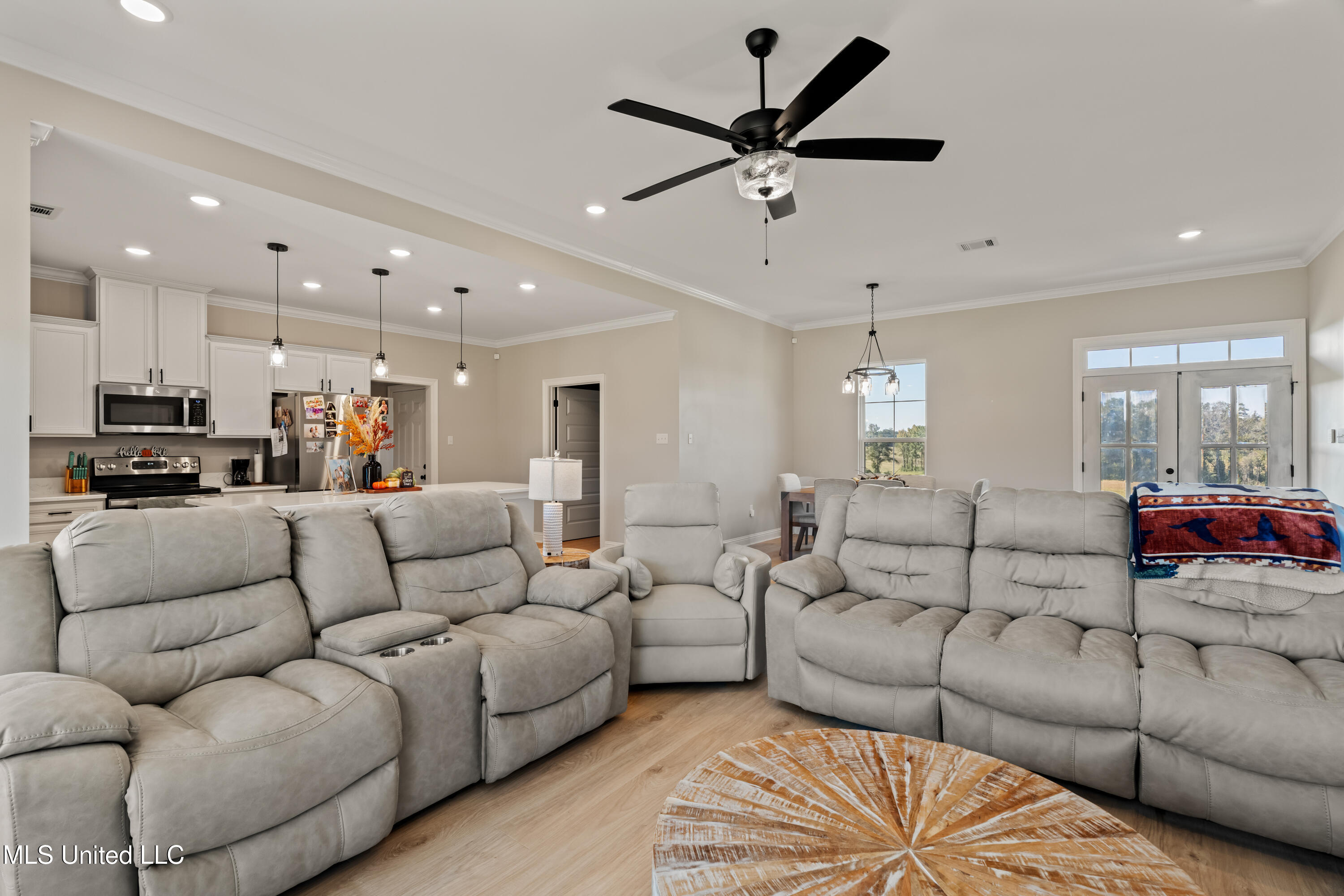 1825 Sw Big Creek Drive Property Photo 9