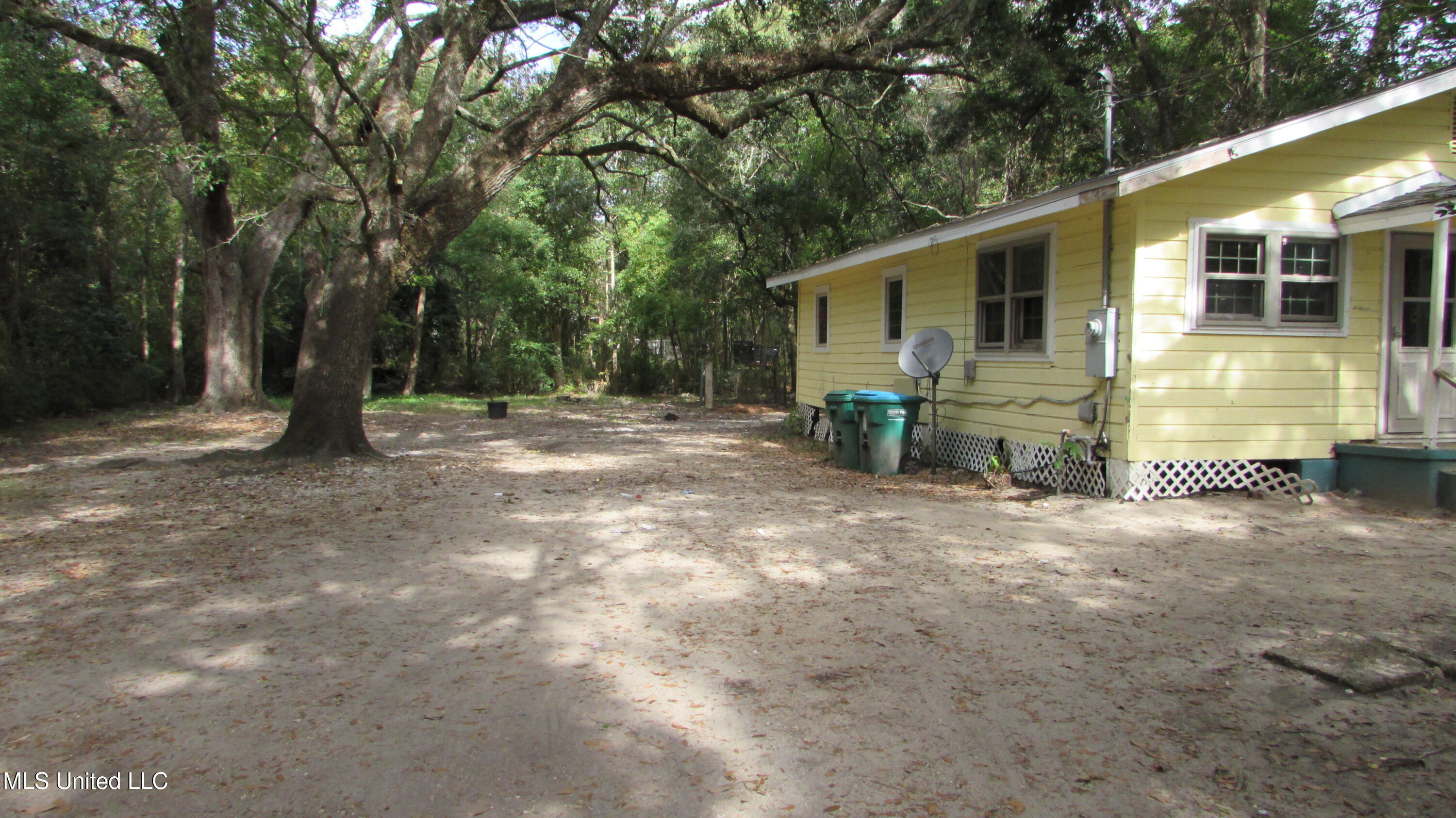 112 31st Street Property Photo 2