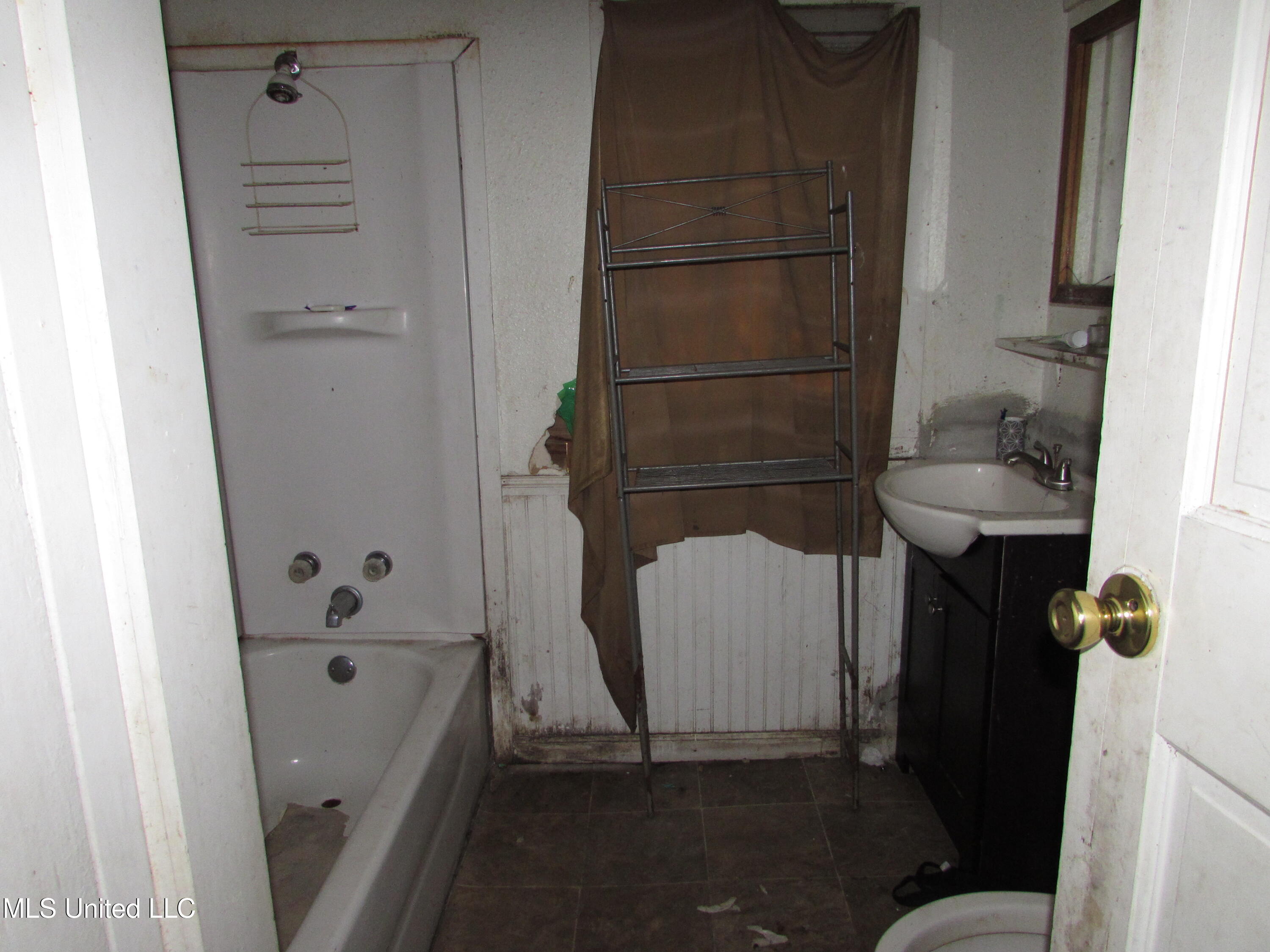 112 31st Street Property Photo 6