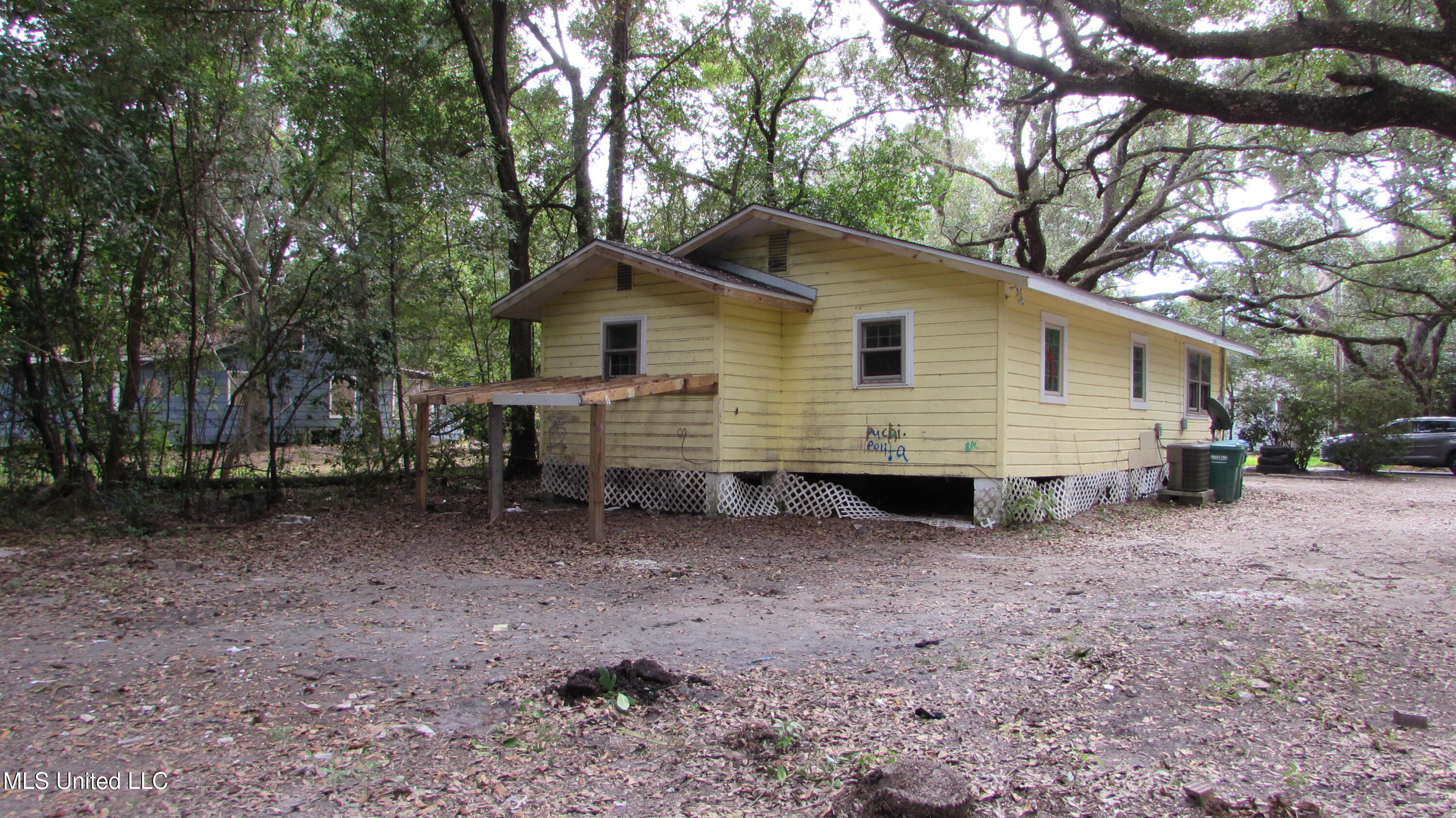 112 31st Street Property Photo 11