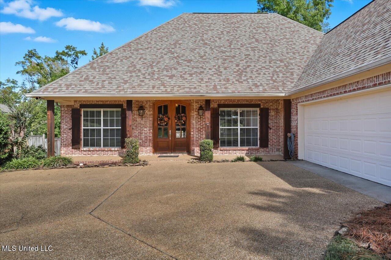 139 Bear Creek Circle Property Photo 3