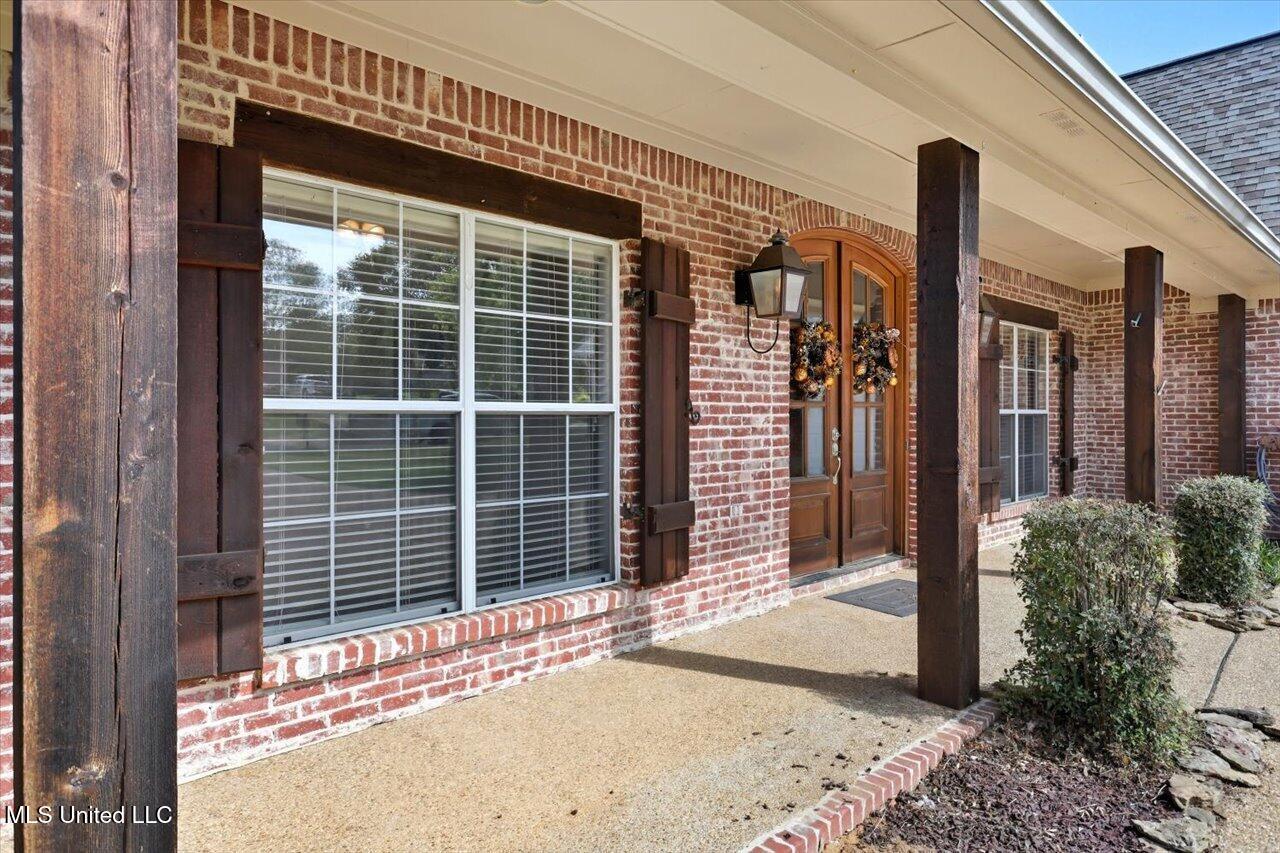 139 Bear Creek Circle Property Photo 4