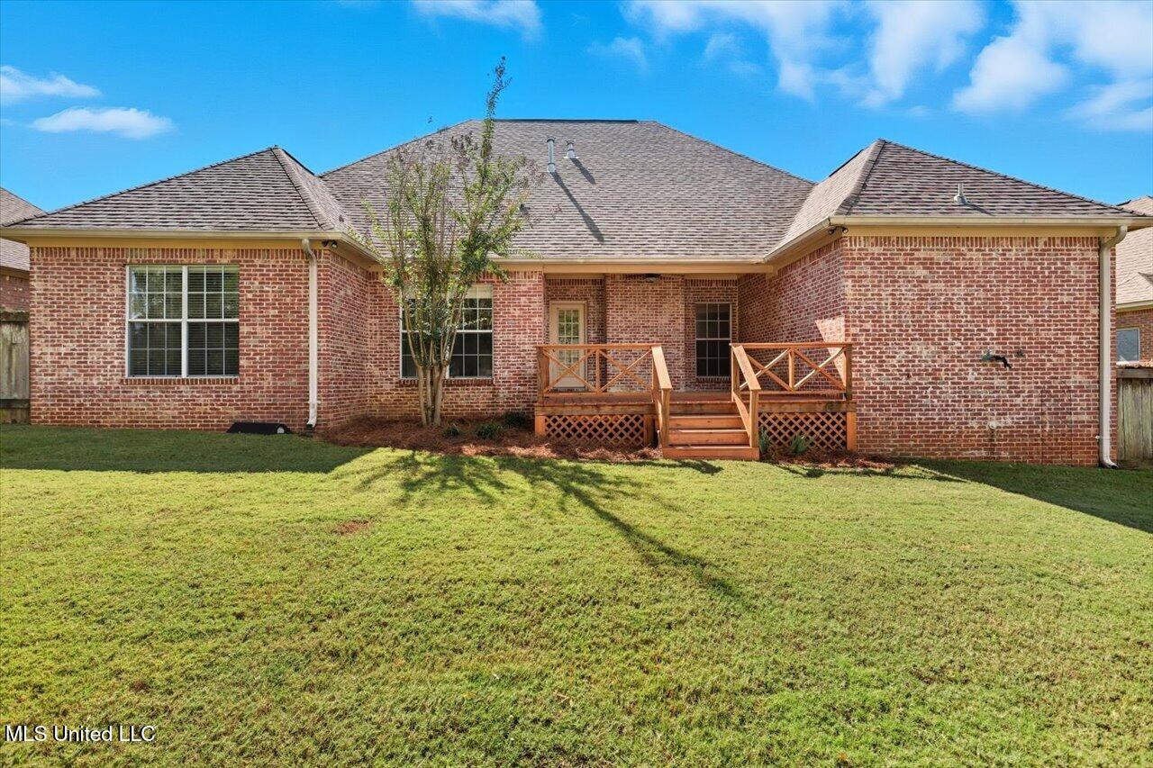 139 Bear Creek Circle Property Photo 38