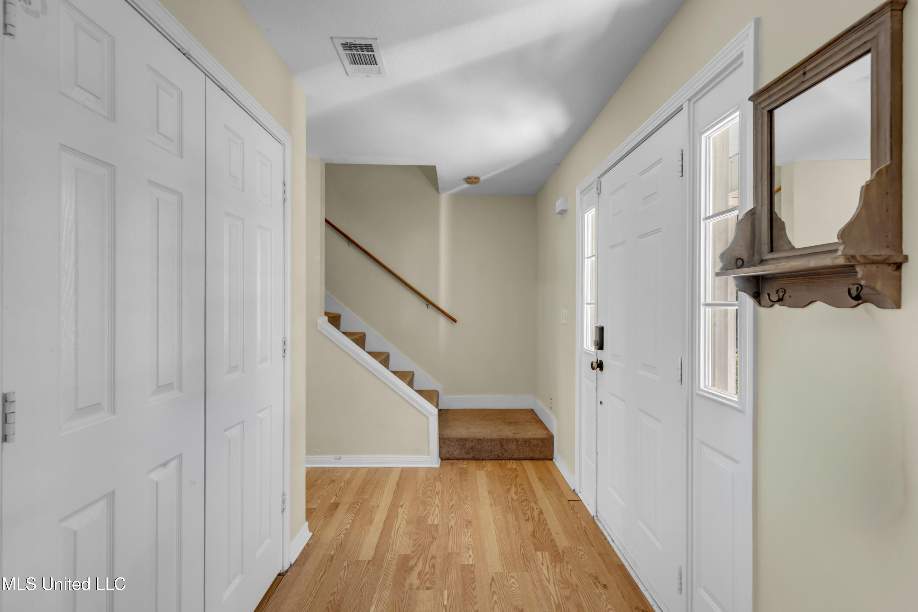 701 Washington Street Property Photo 6