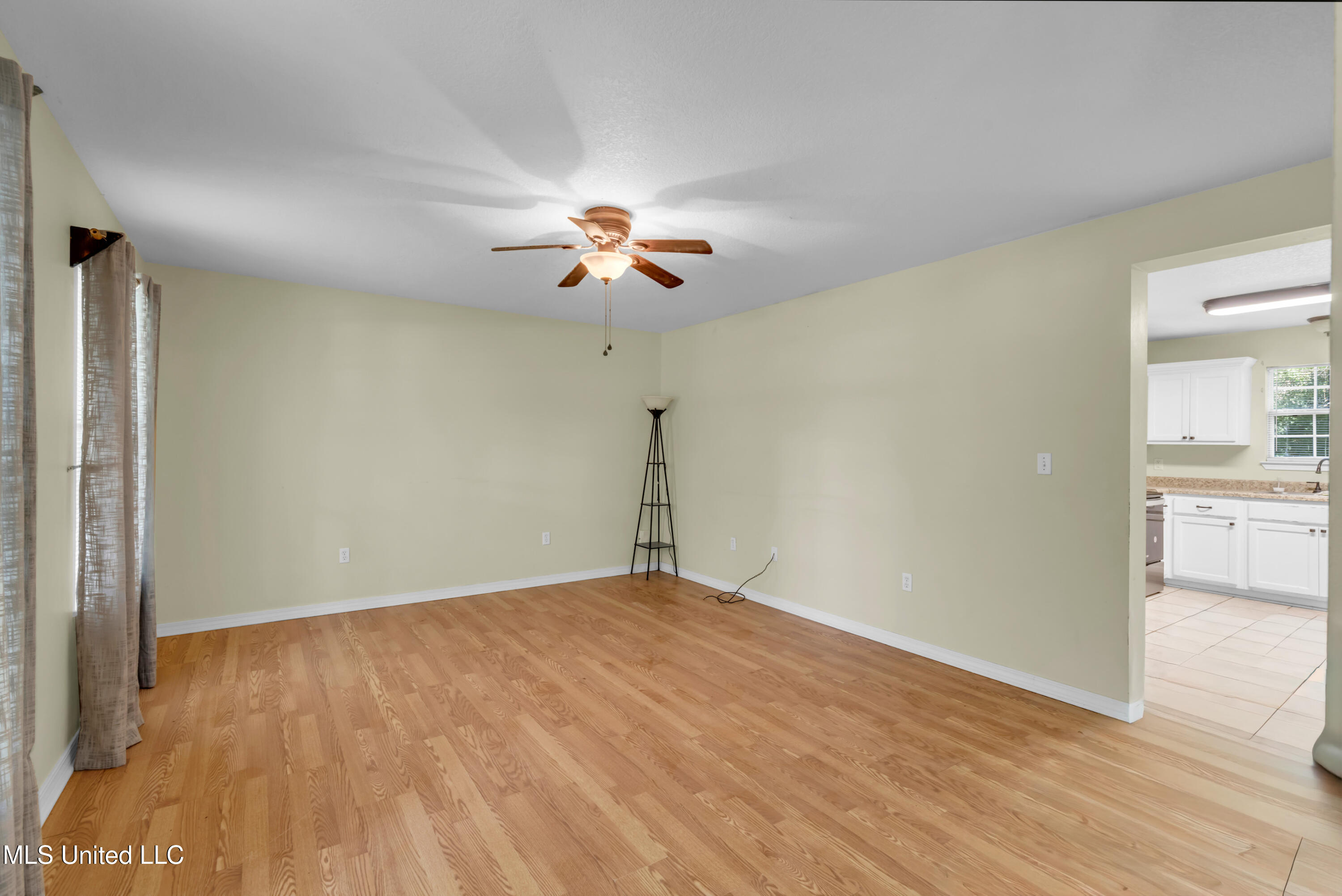 701 Washington Street Property Photo 7