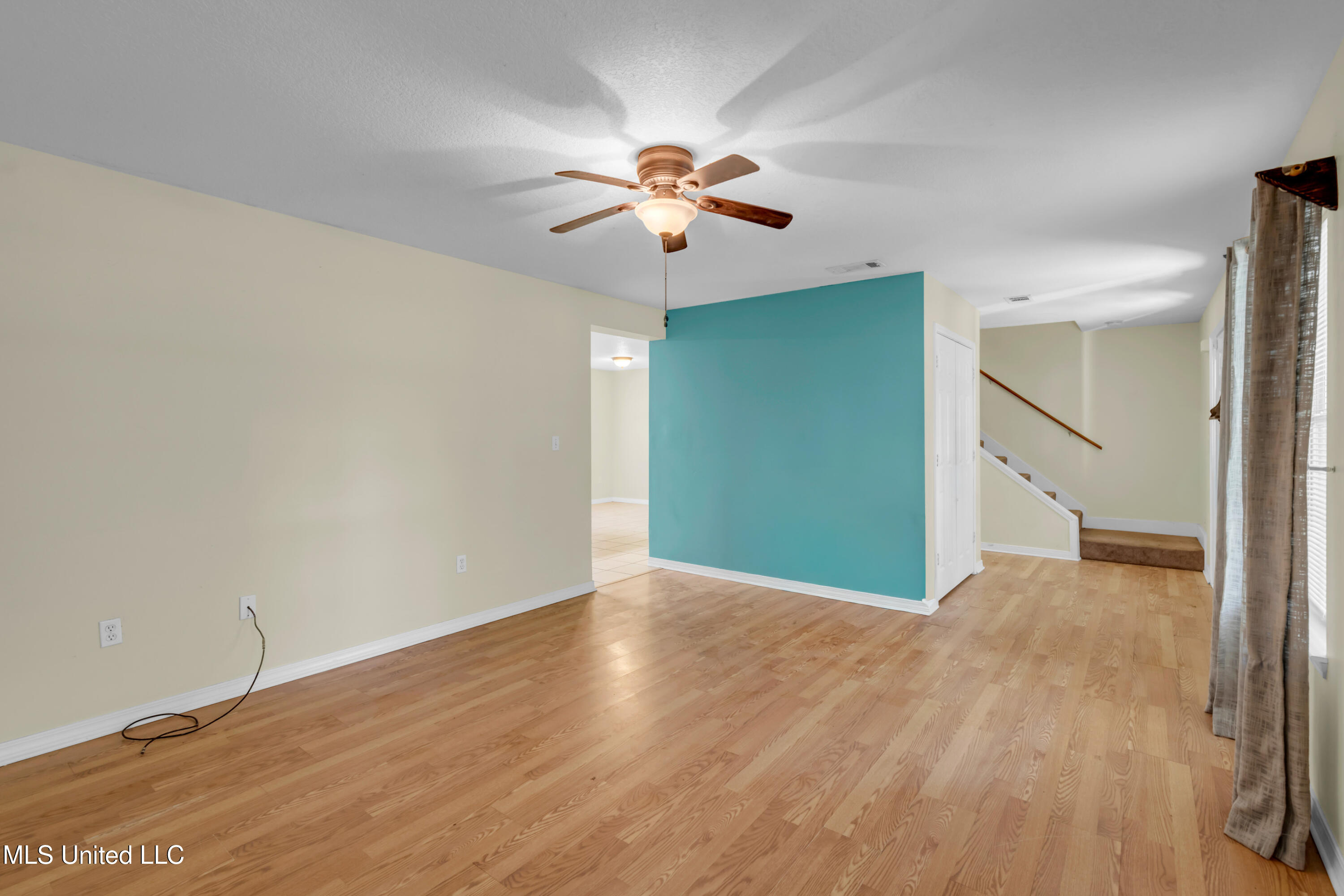 701 Washington Street Property Photo 8