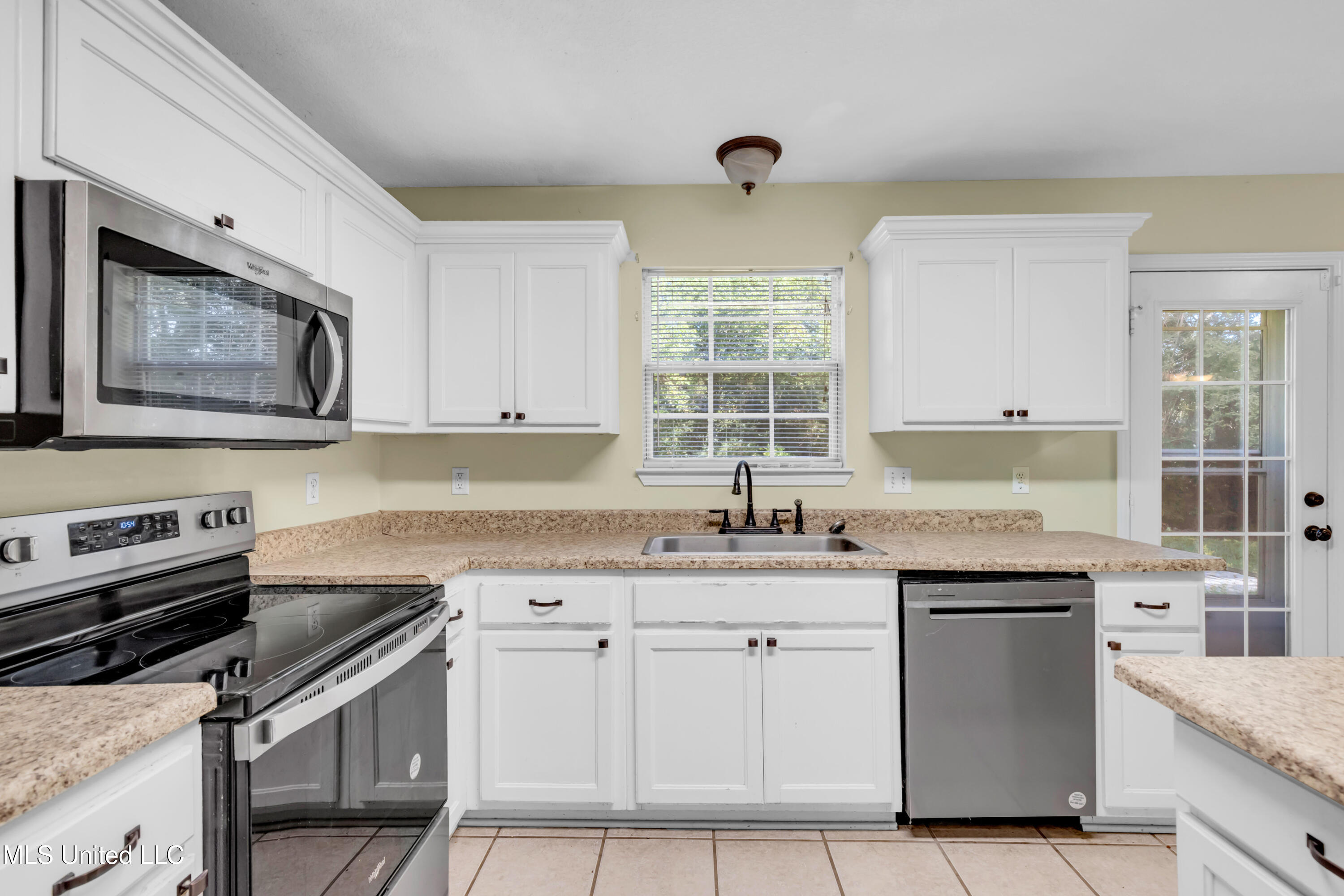 701 Washington Street Property Photo 14