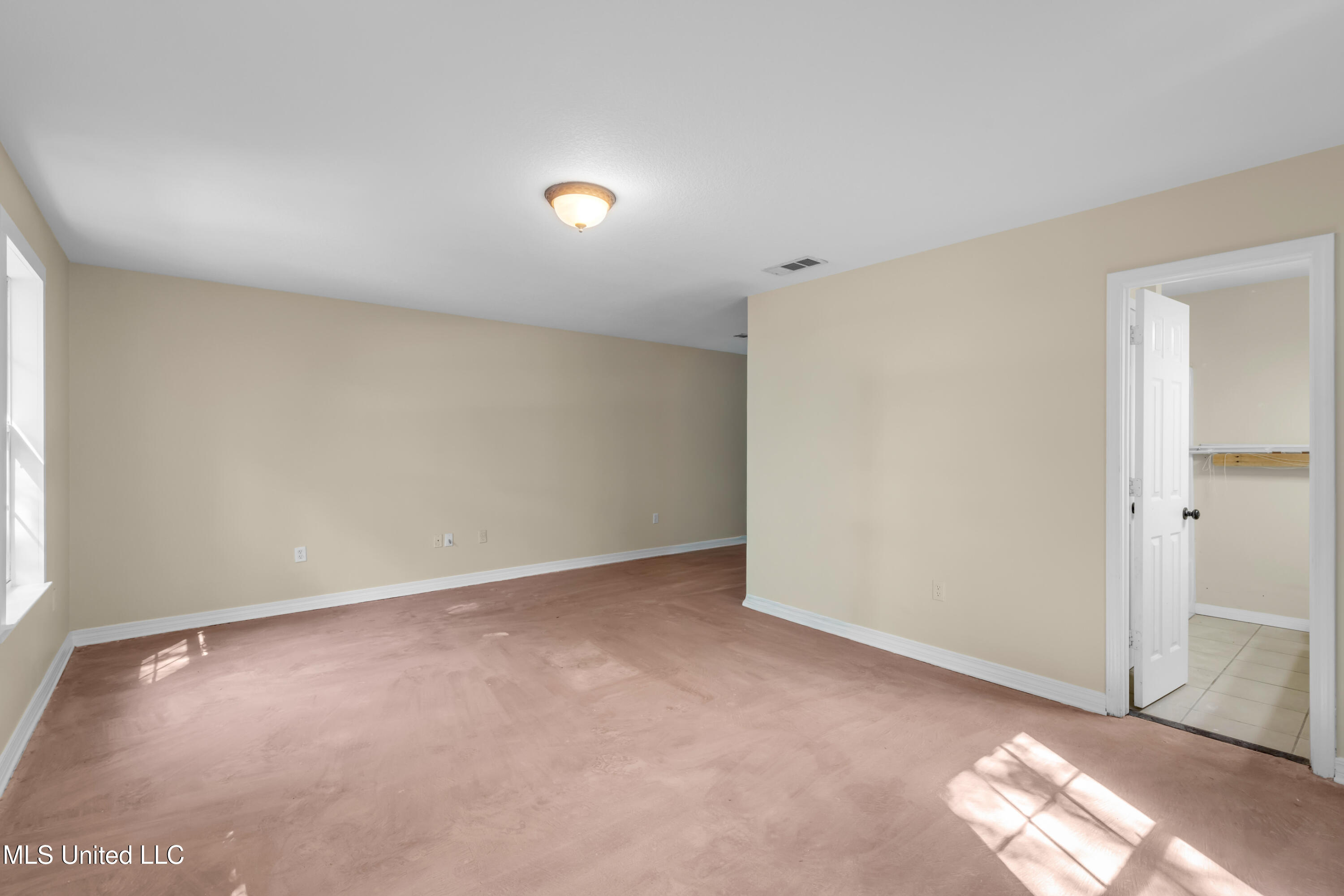 701 Washington Street Property Photo 17