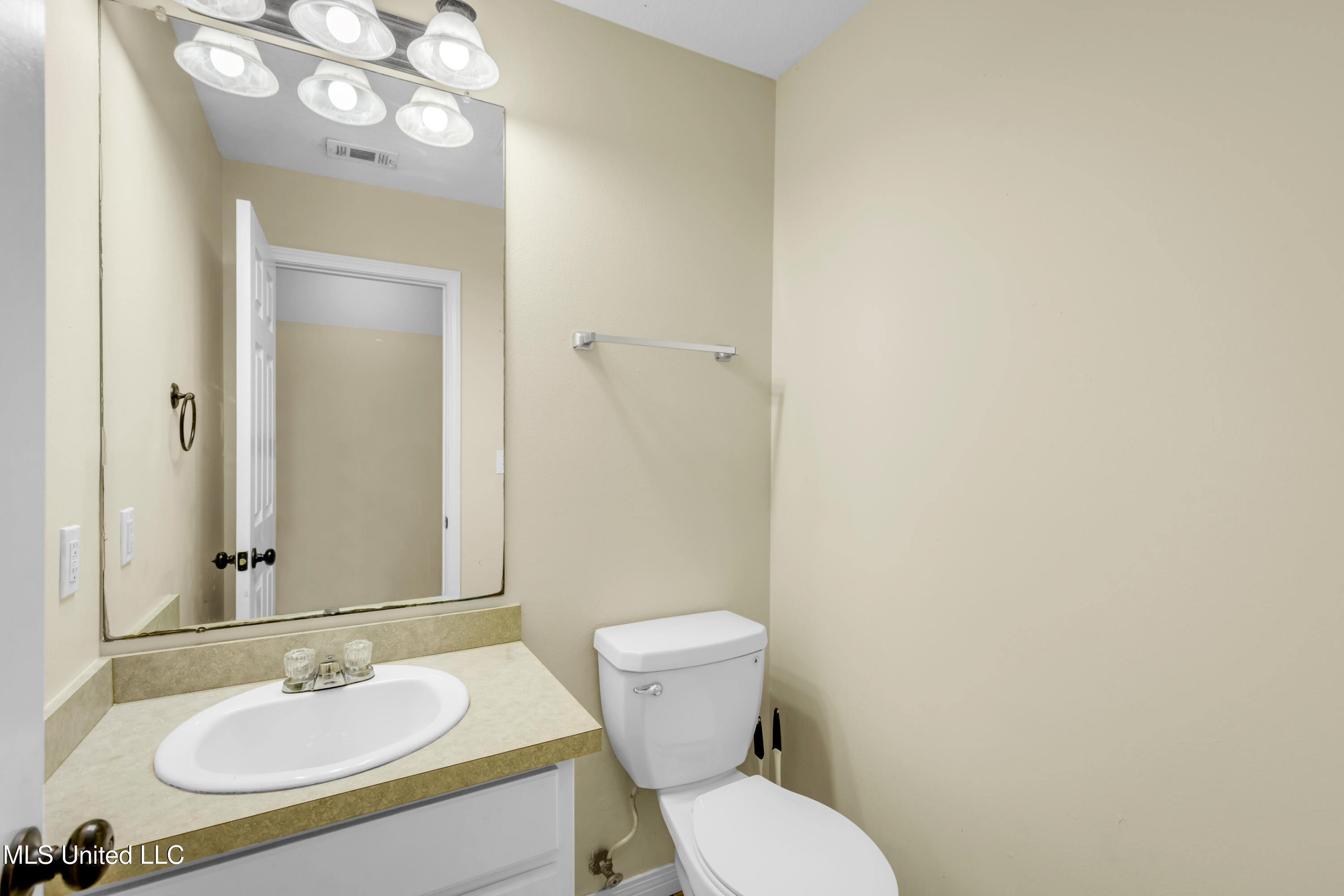 701 Washington Street Property Photo 20