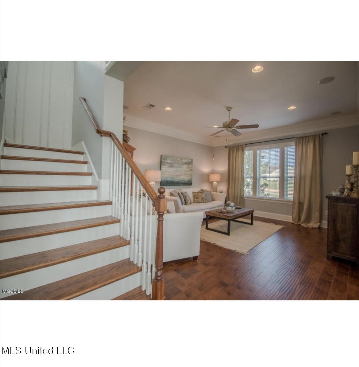 12682 Amory Avenue Property Photo 9