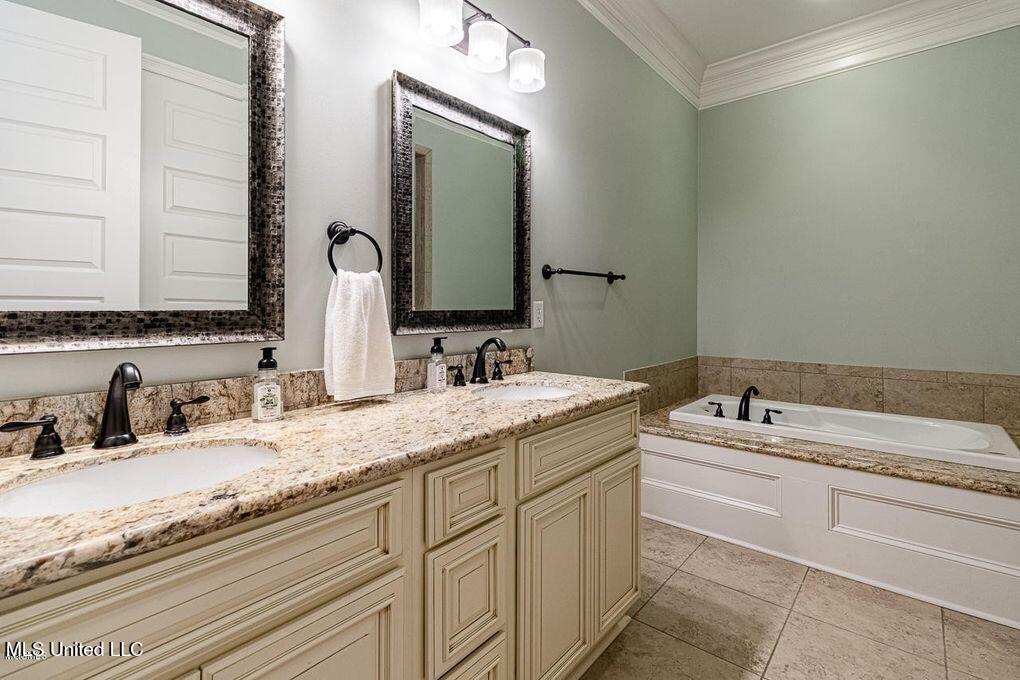 12682 Amory Avenue Property Photo 23