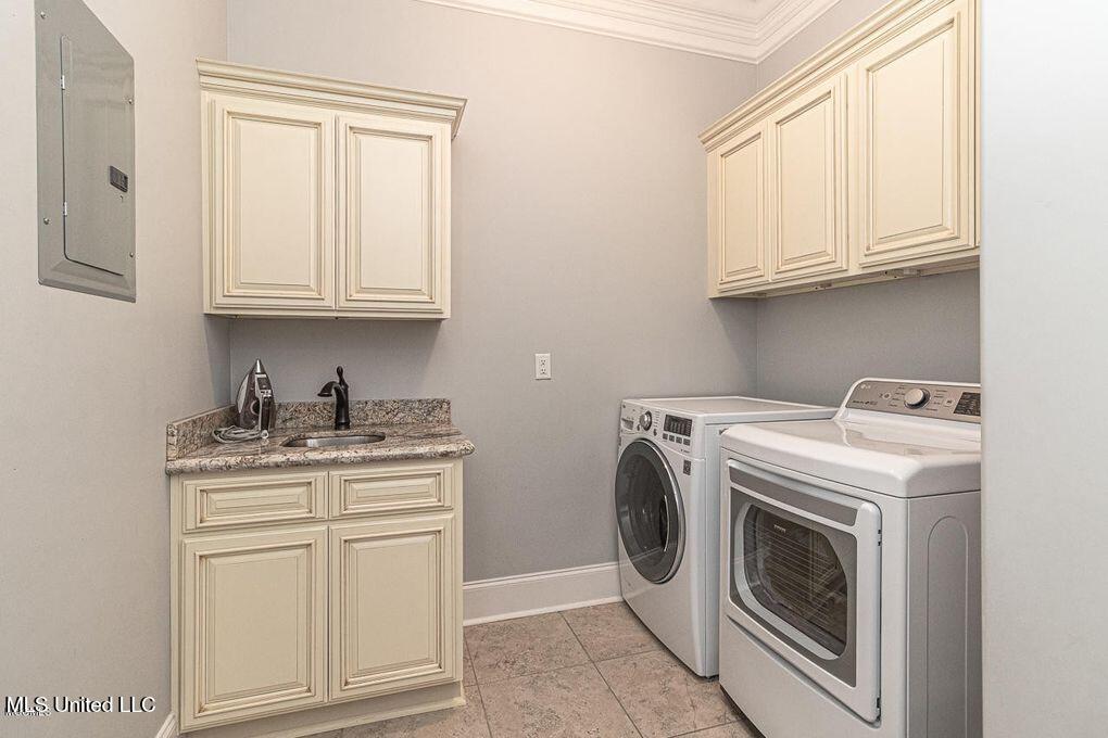 12682 Amory Avenue Property Photo 26