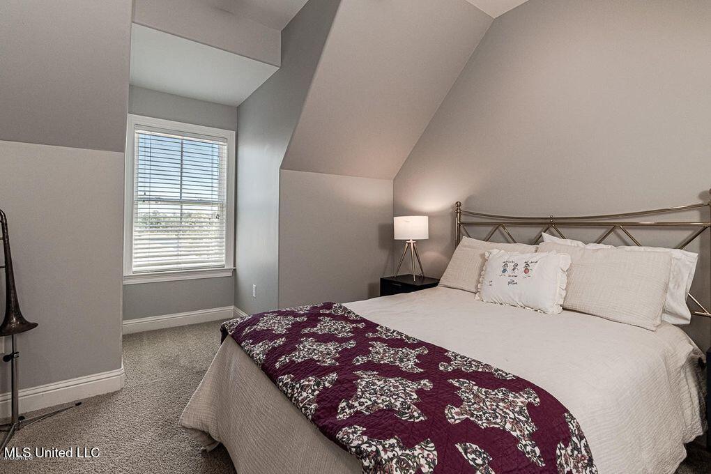 12682 Amory Avenue Property Photo 27