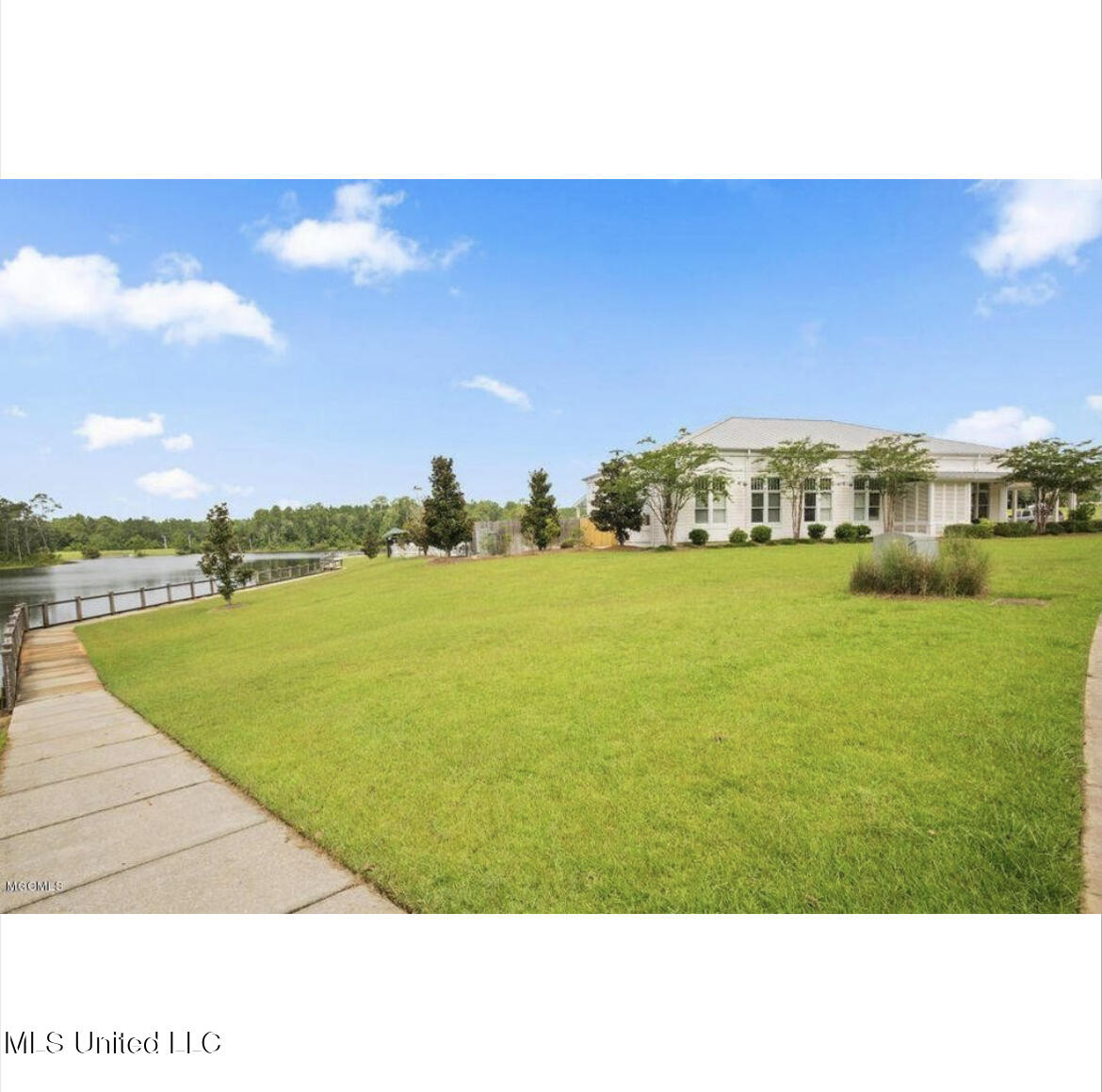 12682 Amory Avenue Property Photo 36