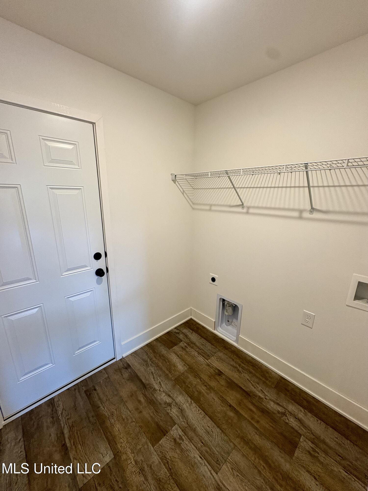 14784 Davidson Court Property Photo 10