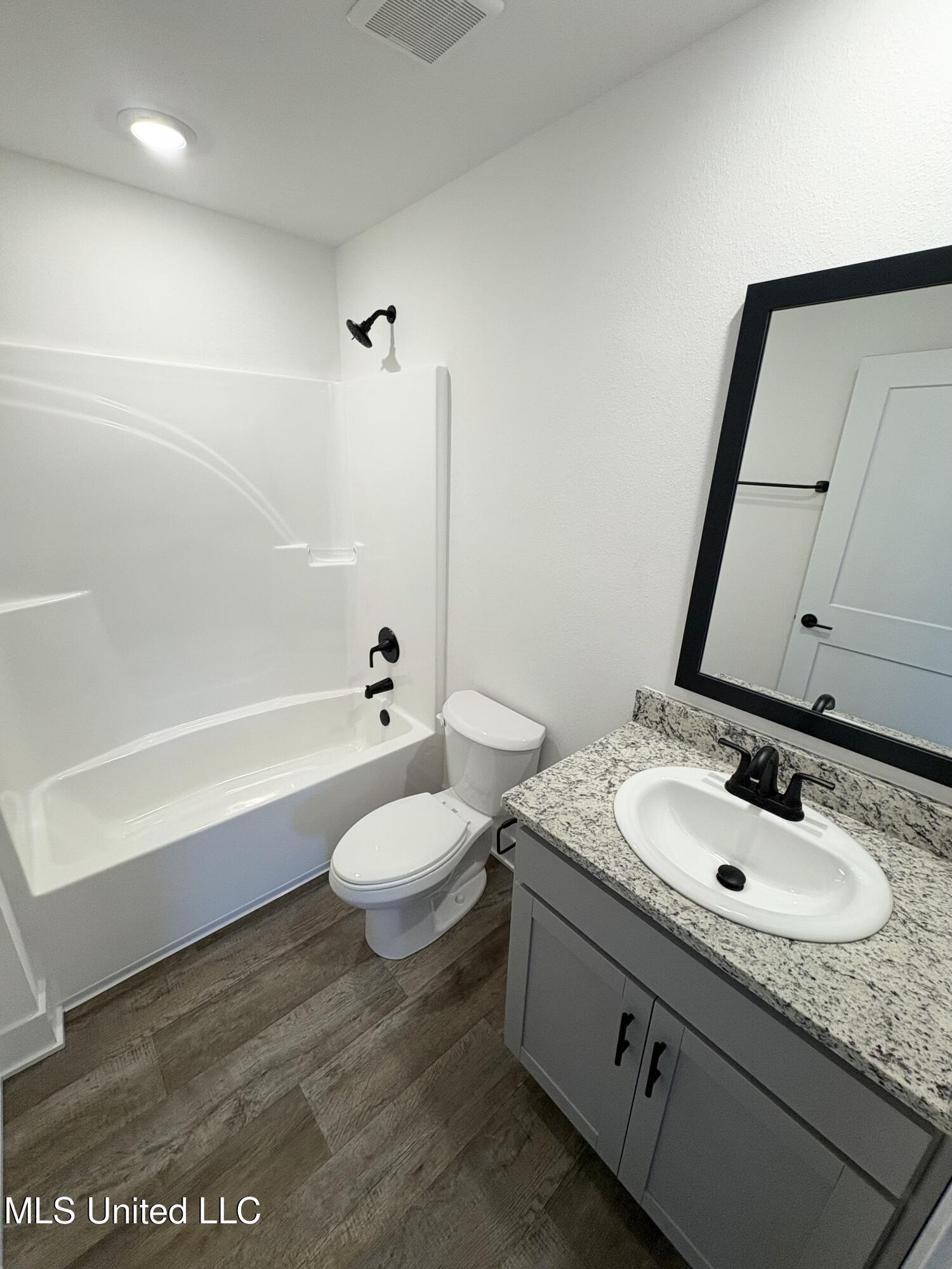 14784 Davidson Court Property Photo 14