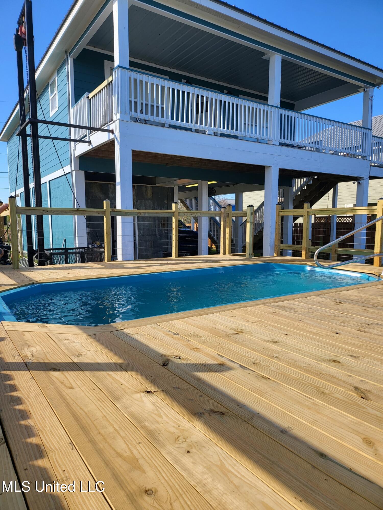 11094 Luzon Street Property Photo 1