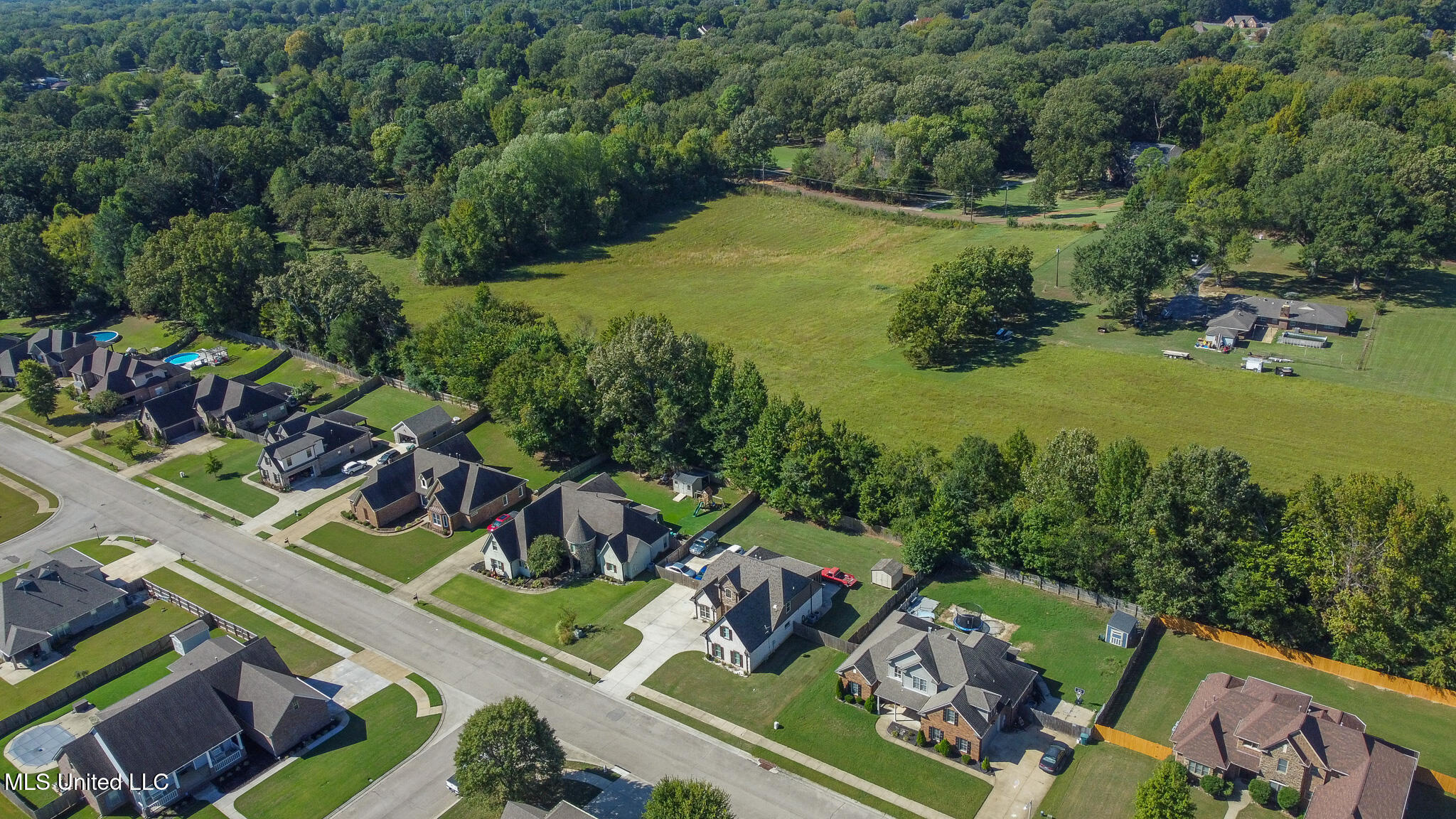 3437 Chateau Pointe Boulevard Property Photo 5