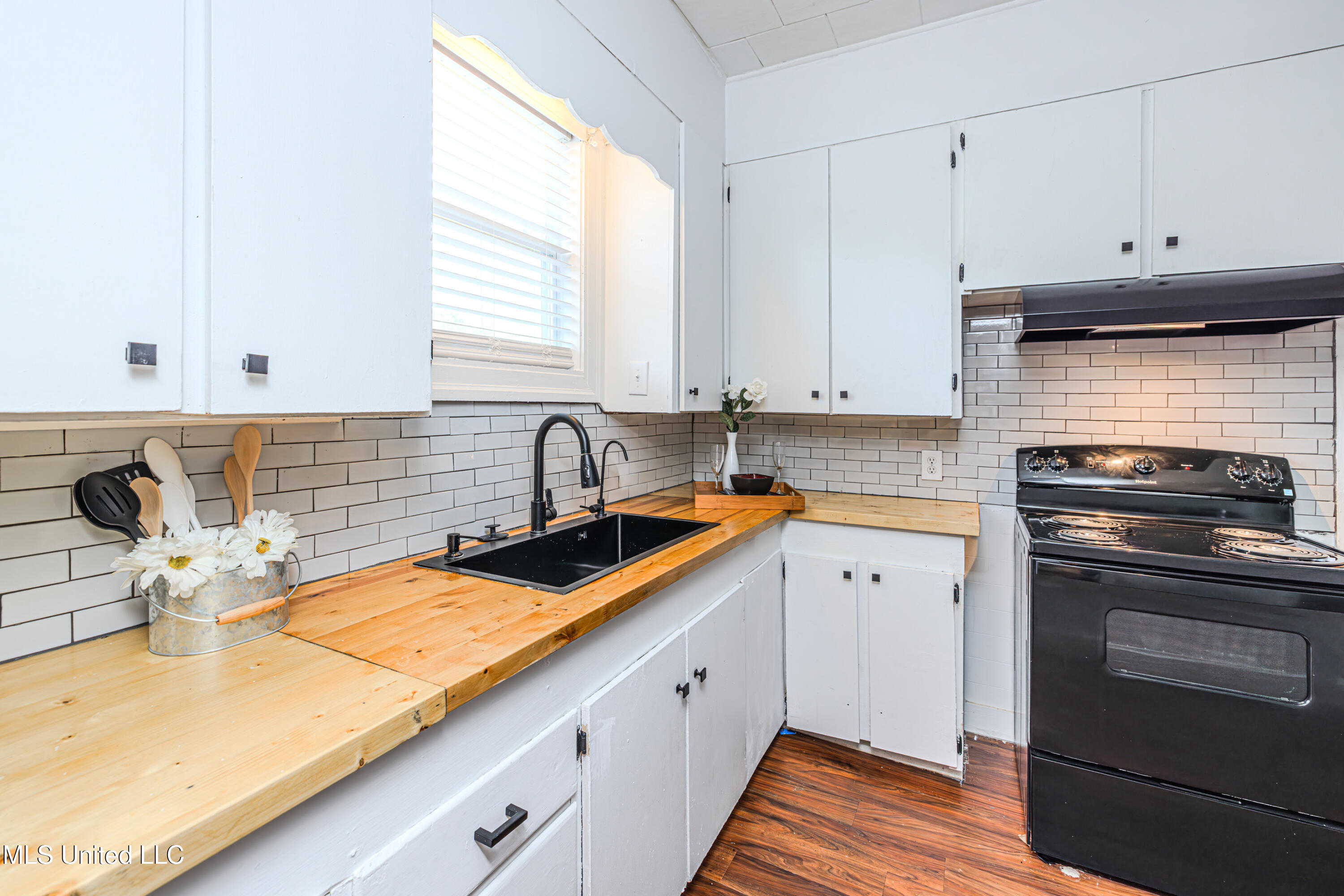 617 Rio Street Property Photo 10