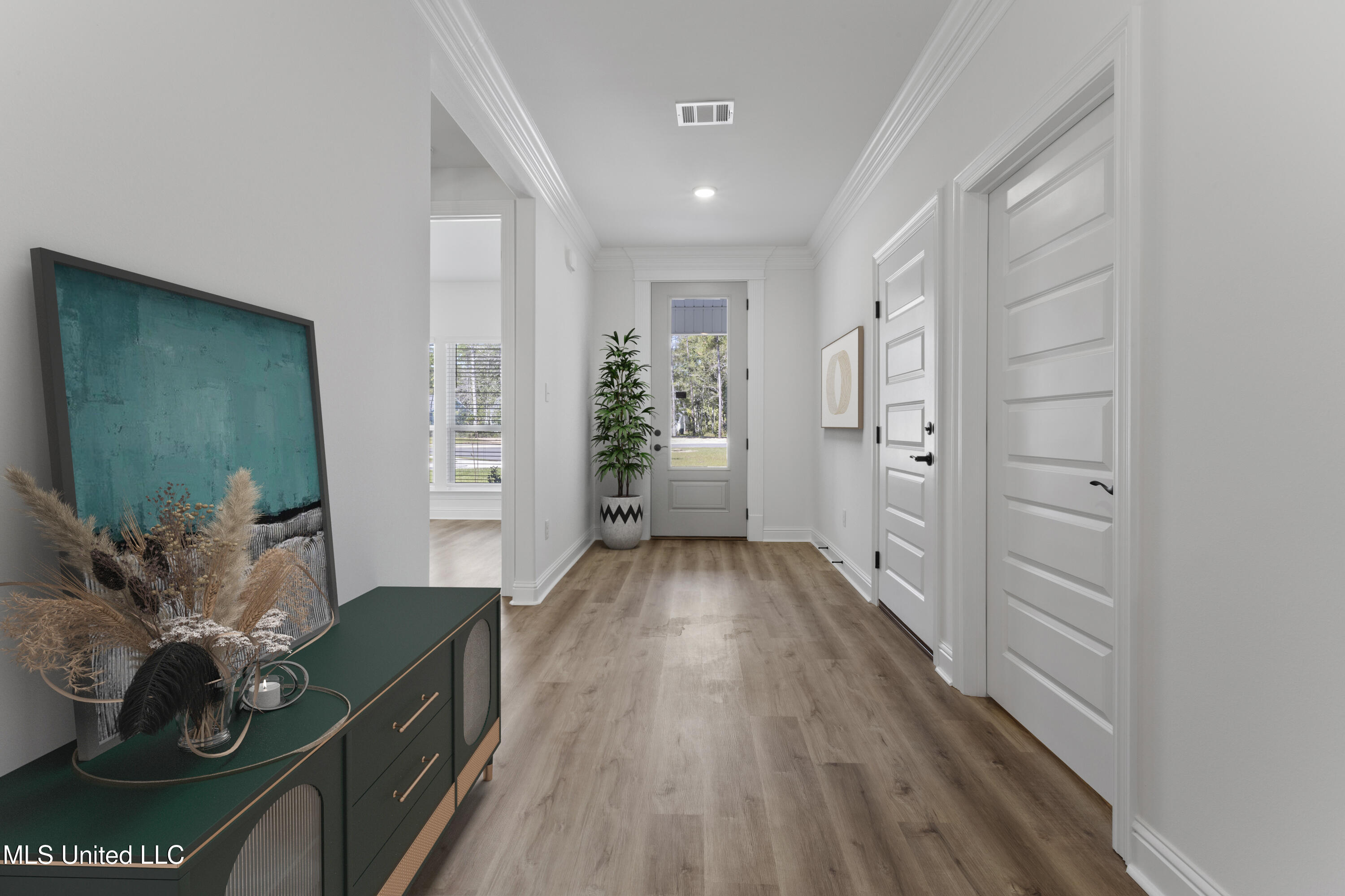 6305 Annie Cove Property Photo 5