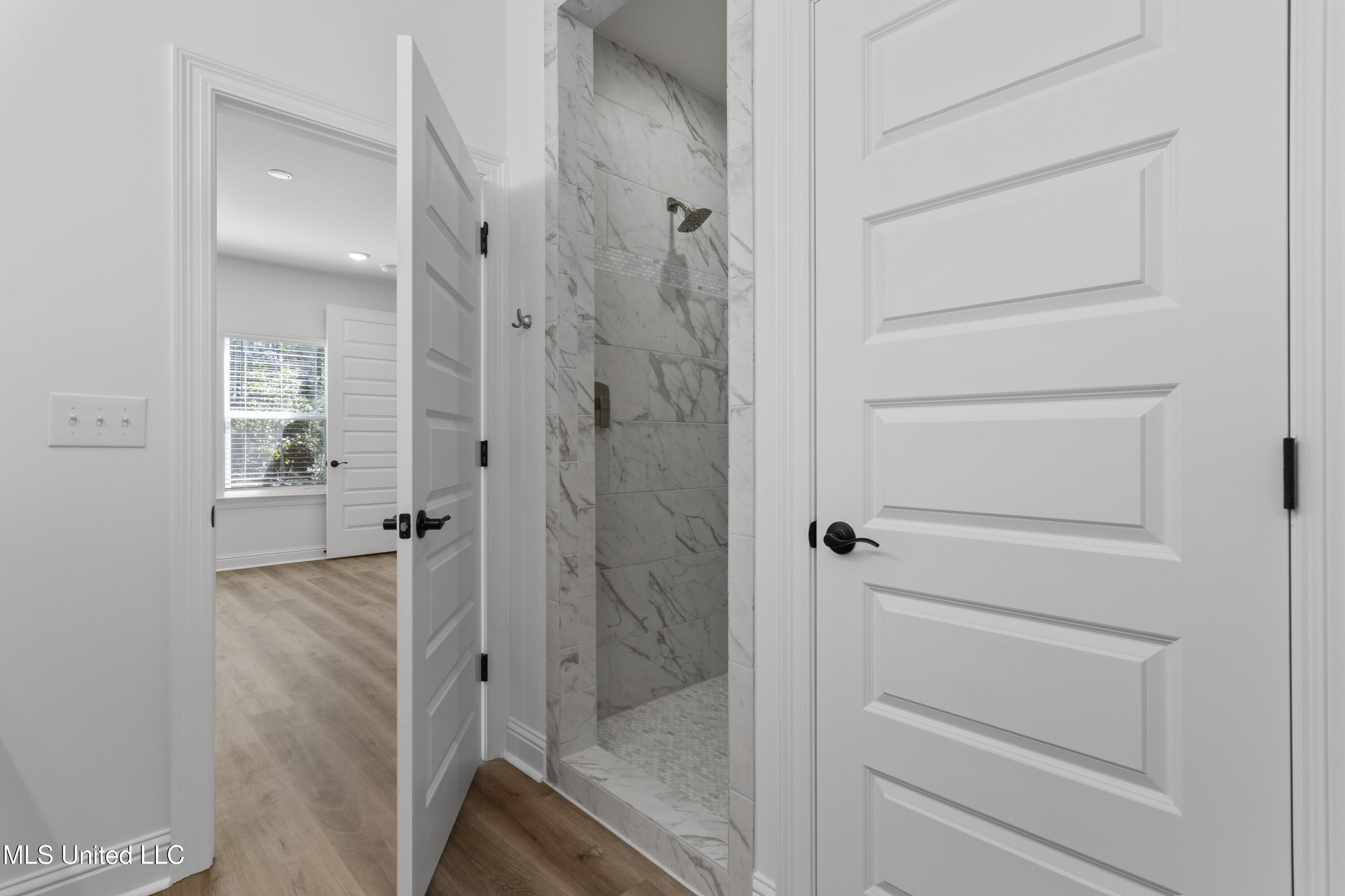 6305 Annie Cove Property Photo 17