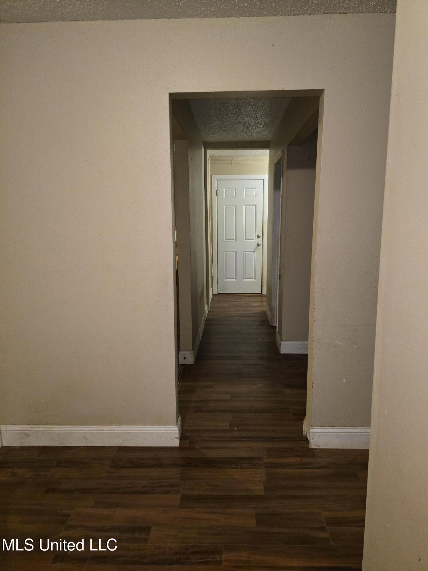 8105 Highway 613 Property Photo 16