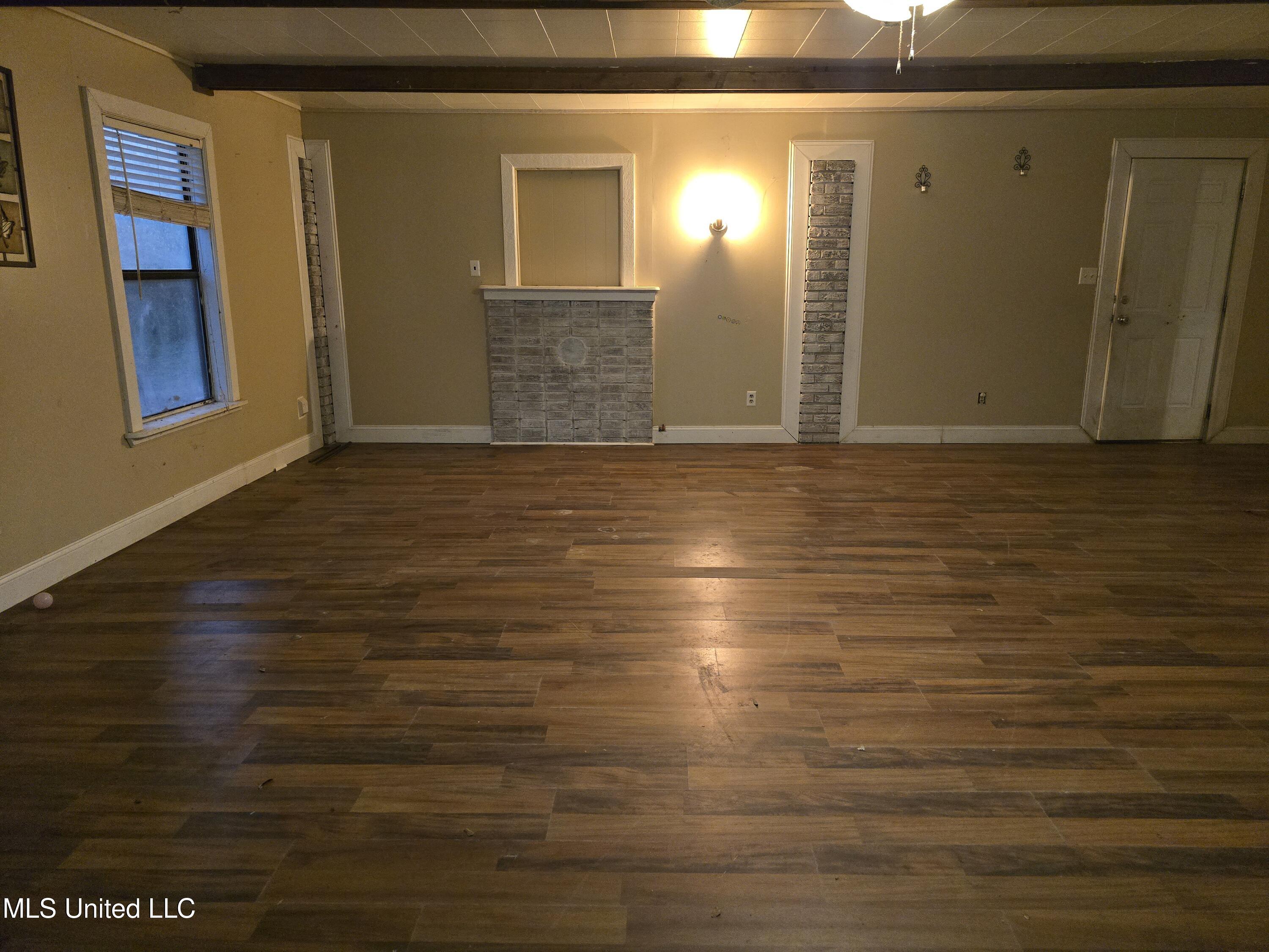 8105 Highway 613 Property Photo 21