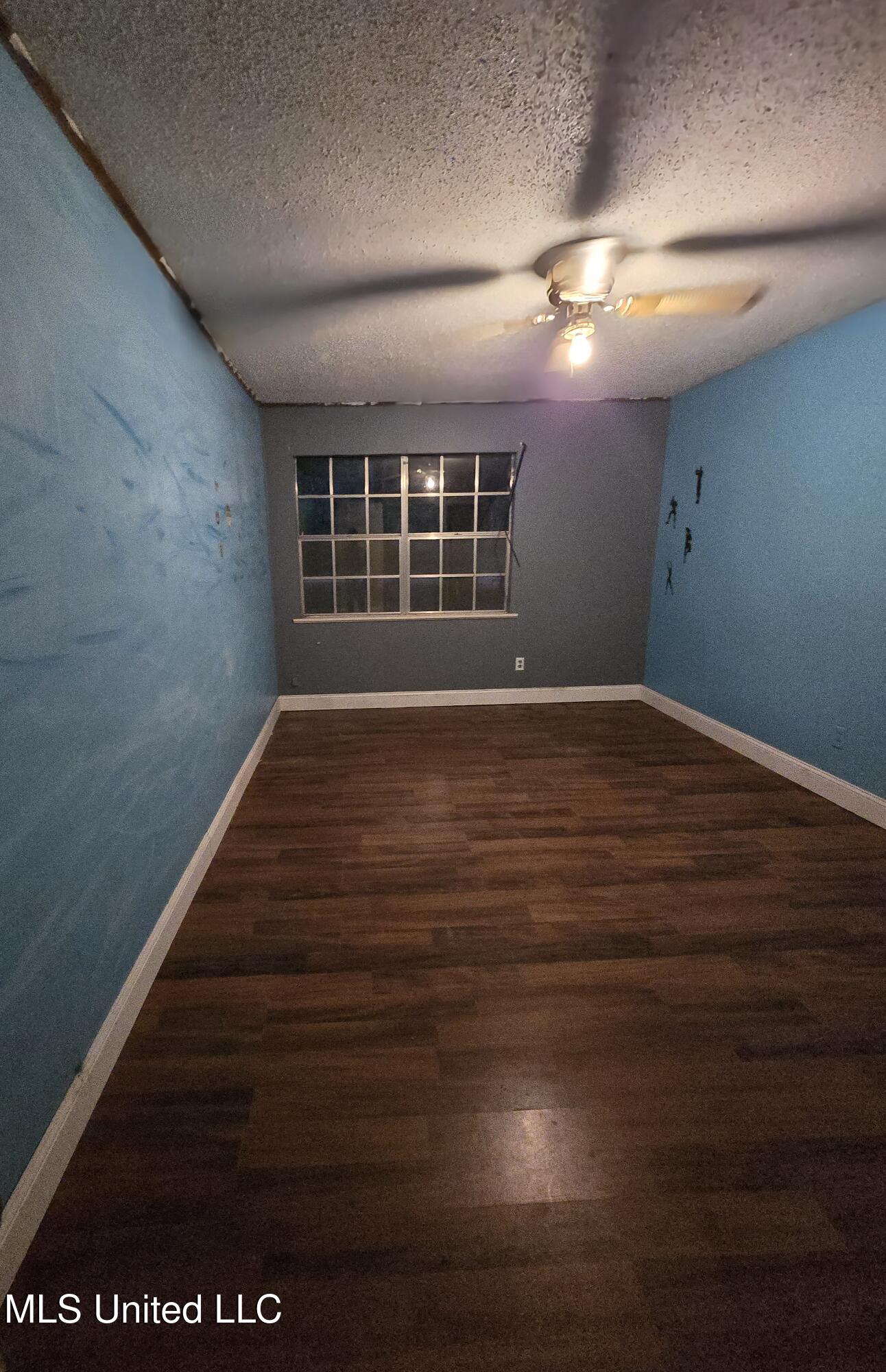 8105 Highway 613 Property Photo 23