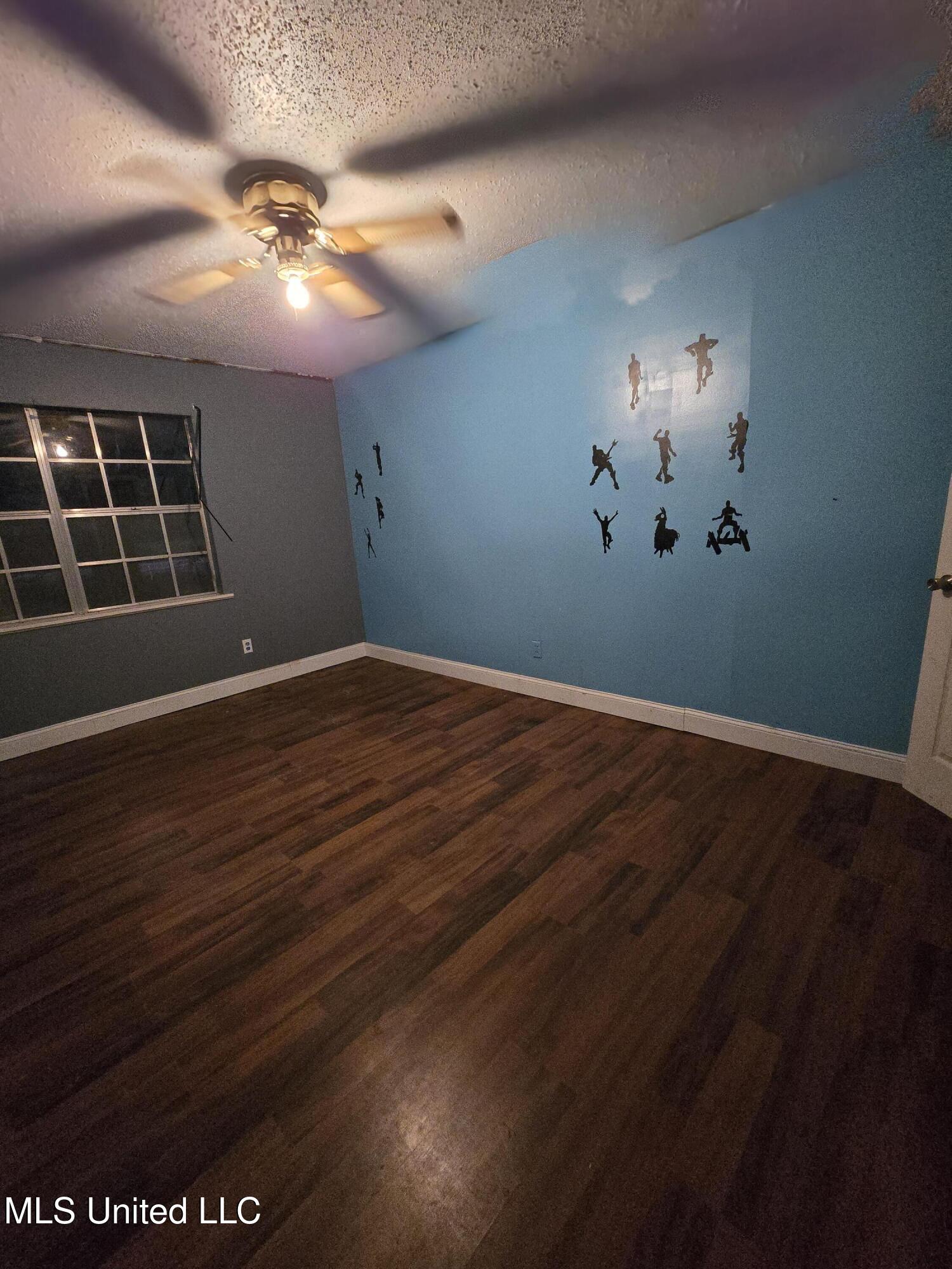 8105 Highway 613 Property Photo 25