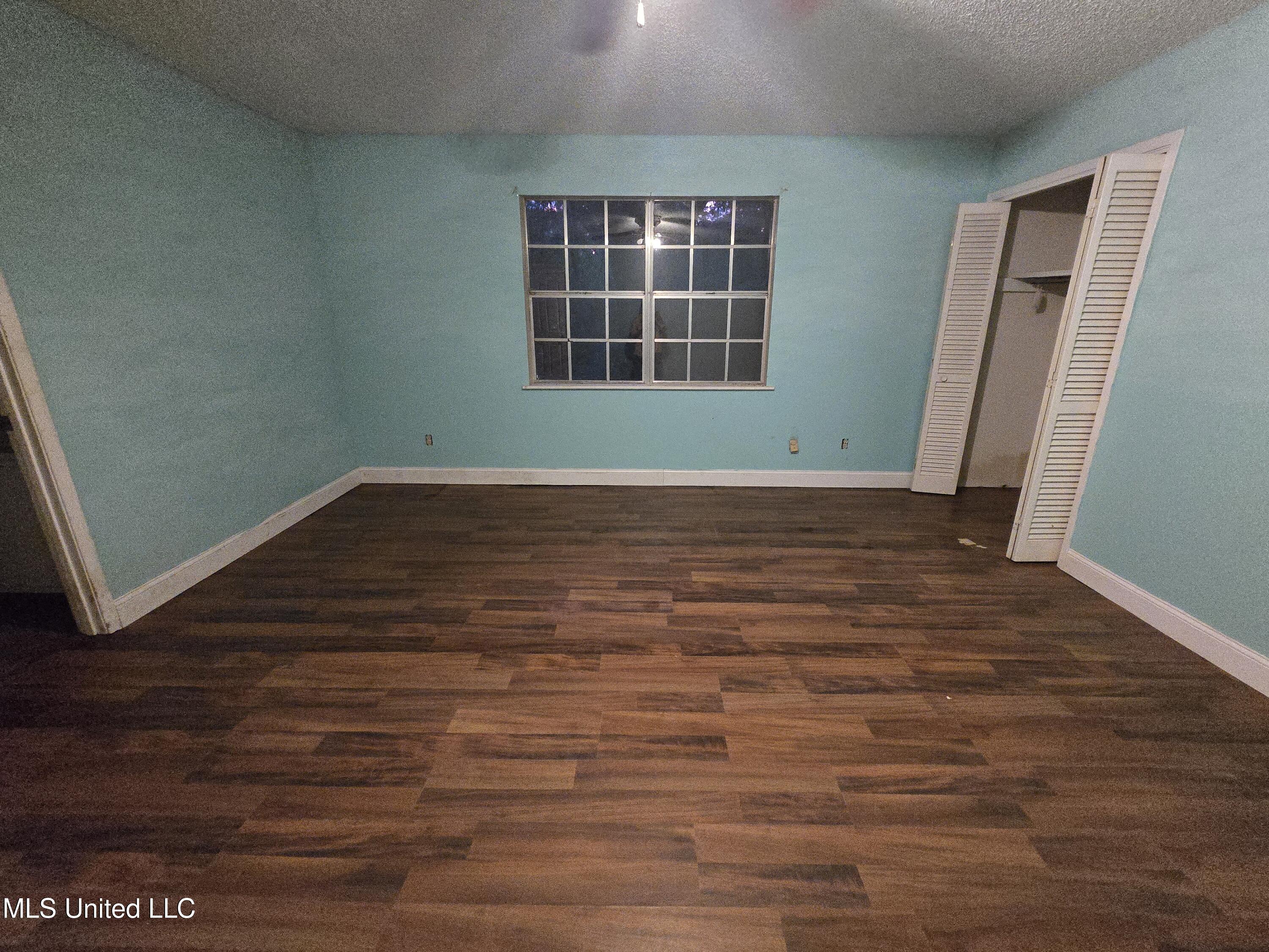 8105 Highway 613 Property Photo 27