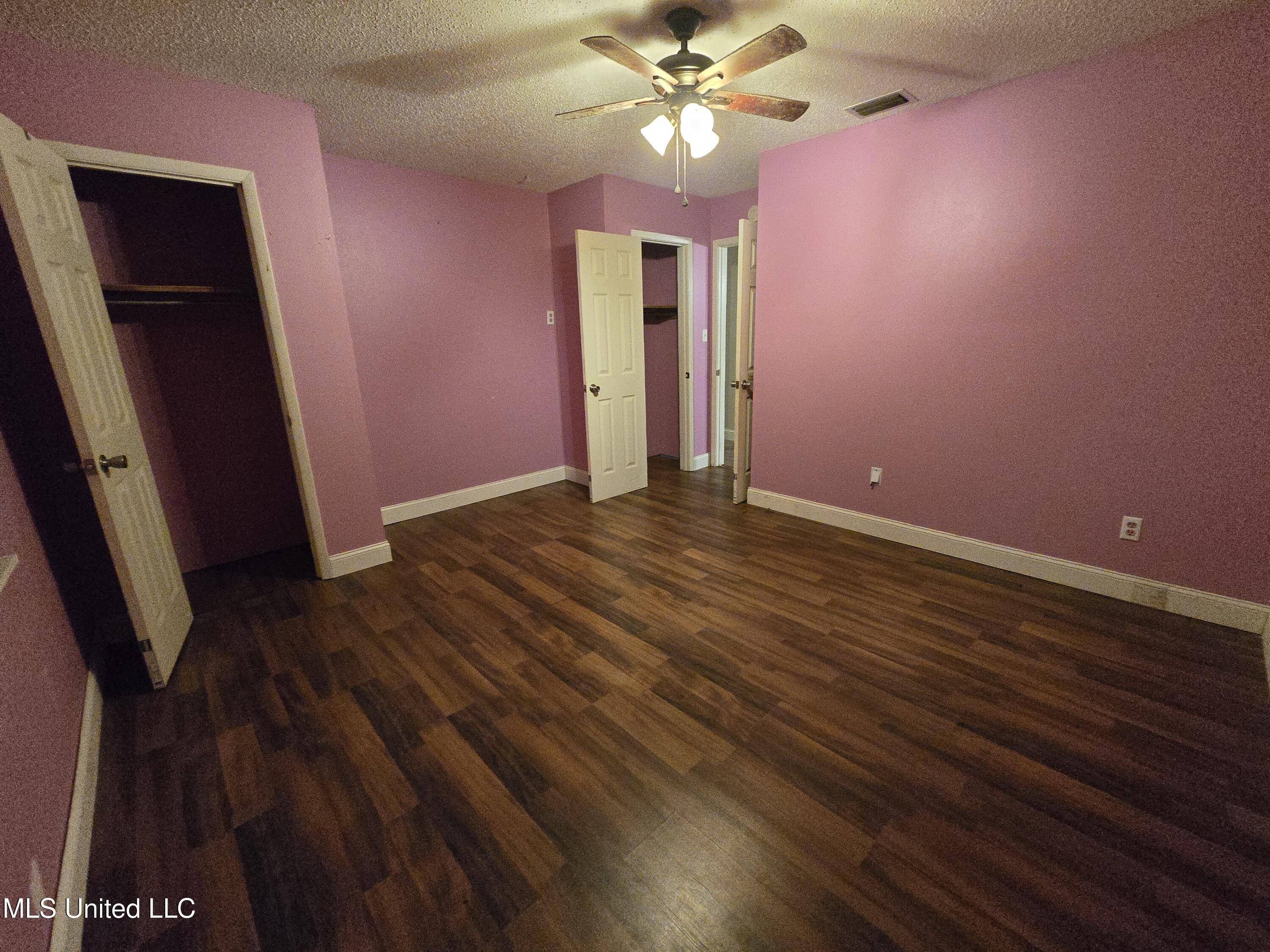 8105 Highway 613 Property Photo 34