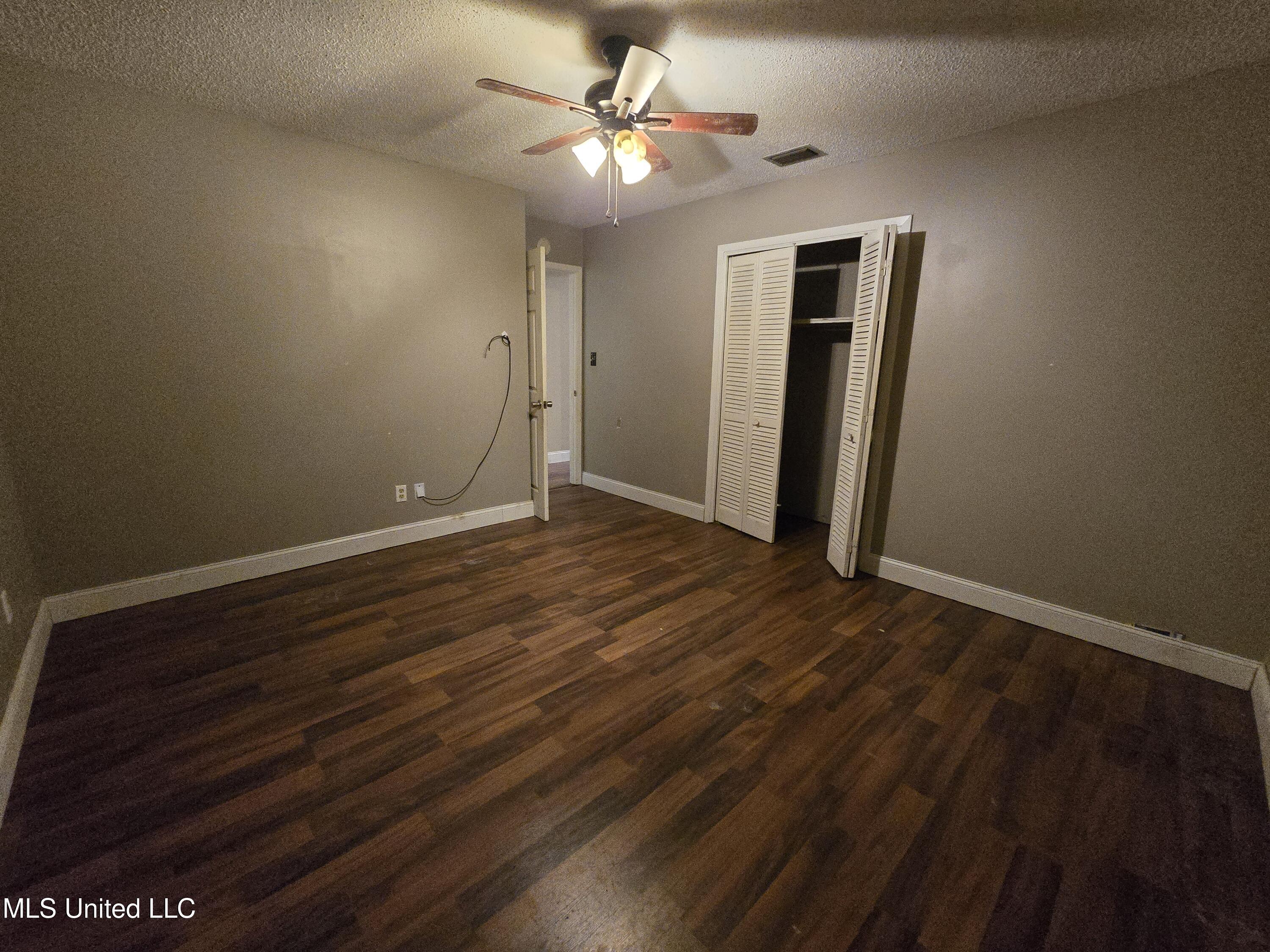 8105 Highway 613 Property Photo 41