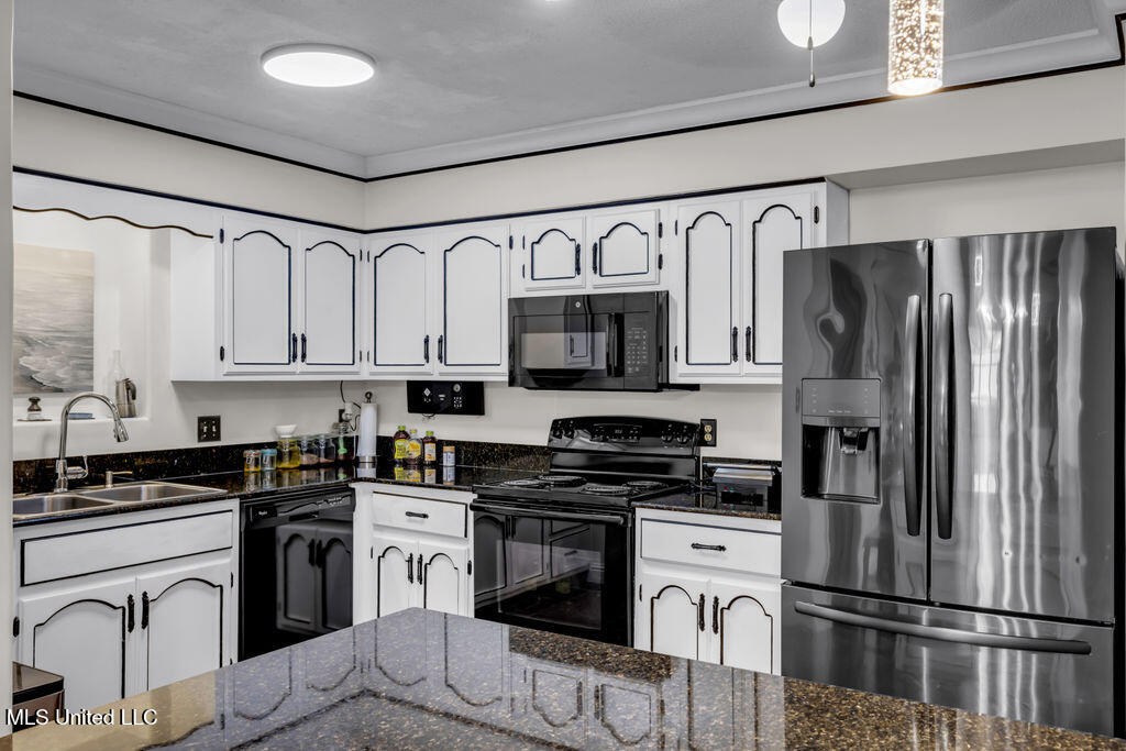 2512 Old Shell Landing Road Property Photo 3