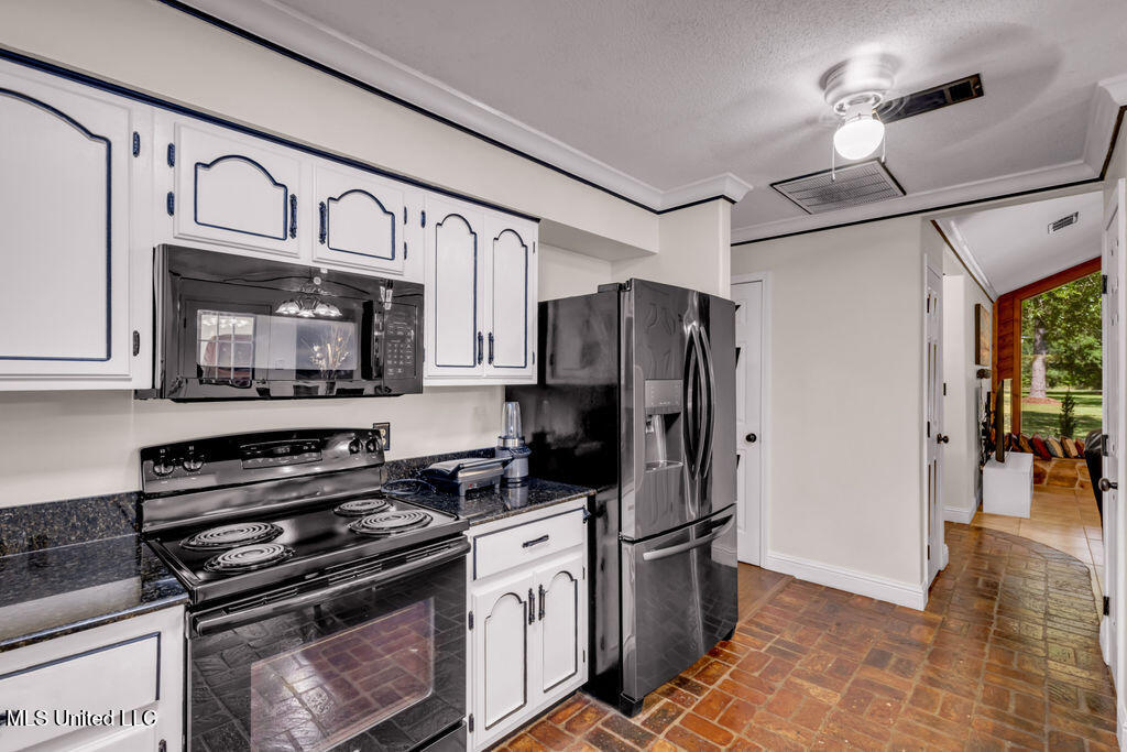 2512 Old Shell Landing Road Property Photo 11