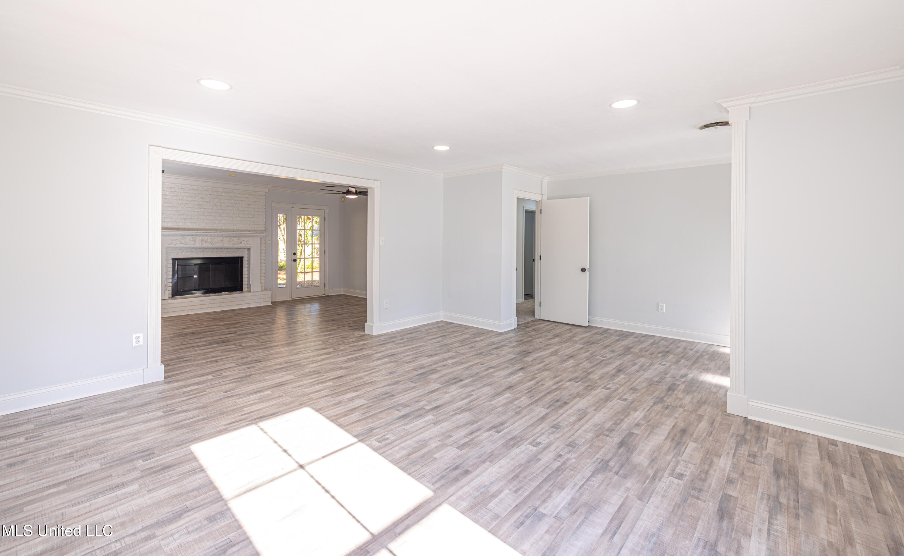 5846 Baxter Drive Property Photo 8