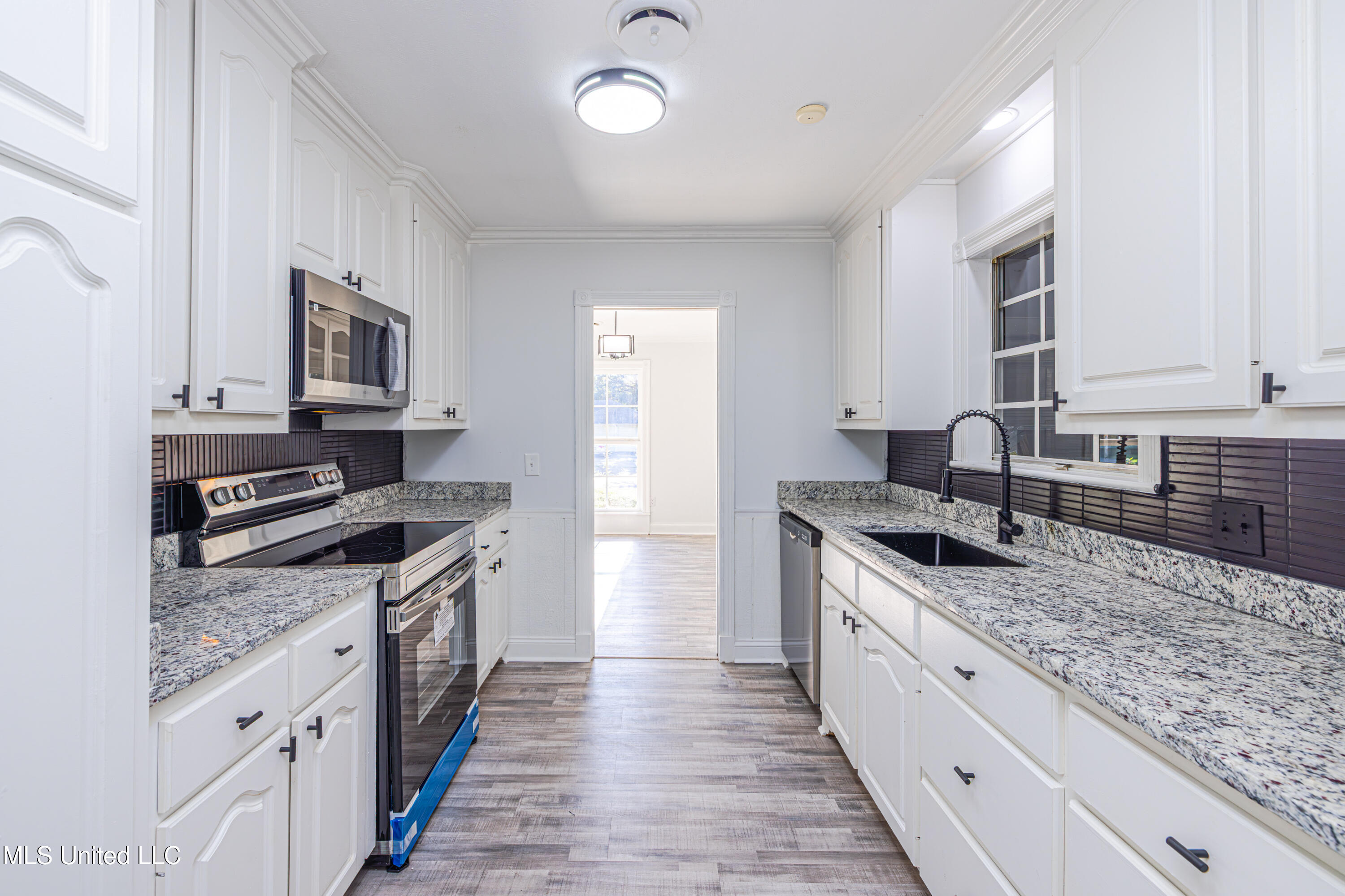 5846 Baxter Drive Property Photo 15