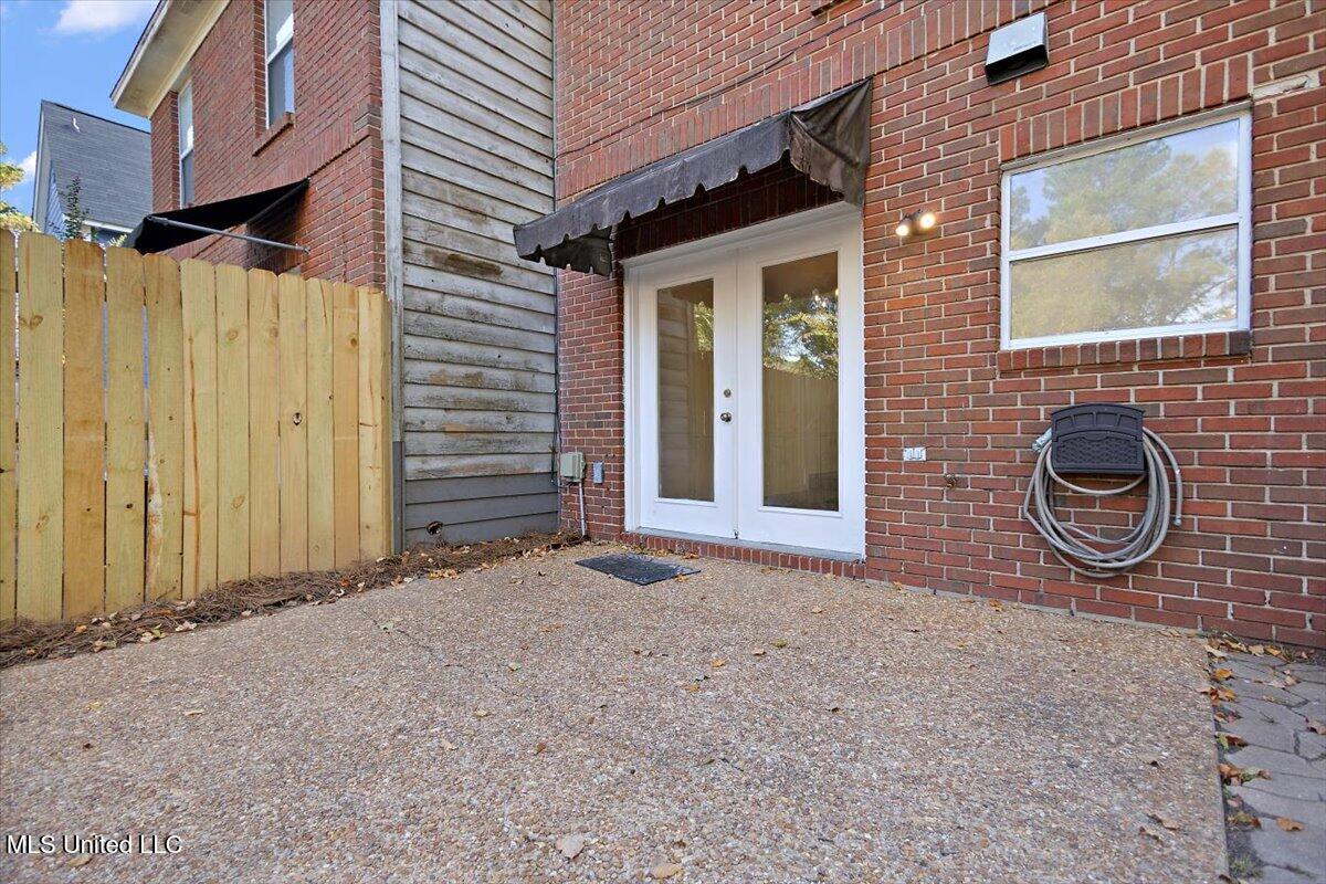 570 Boardwalk Boulevard Property Photo 18